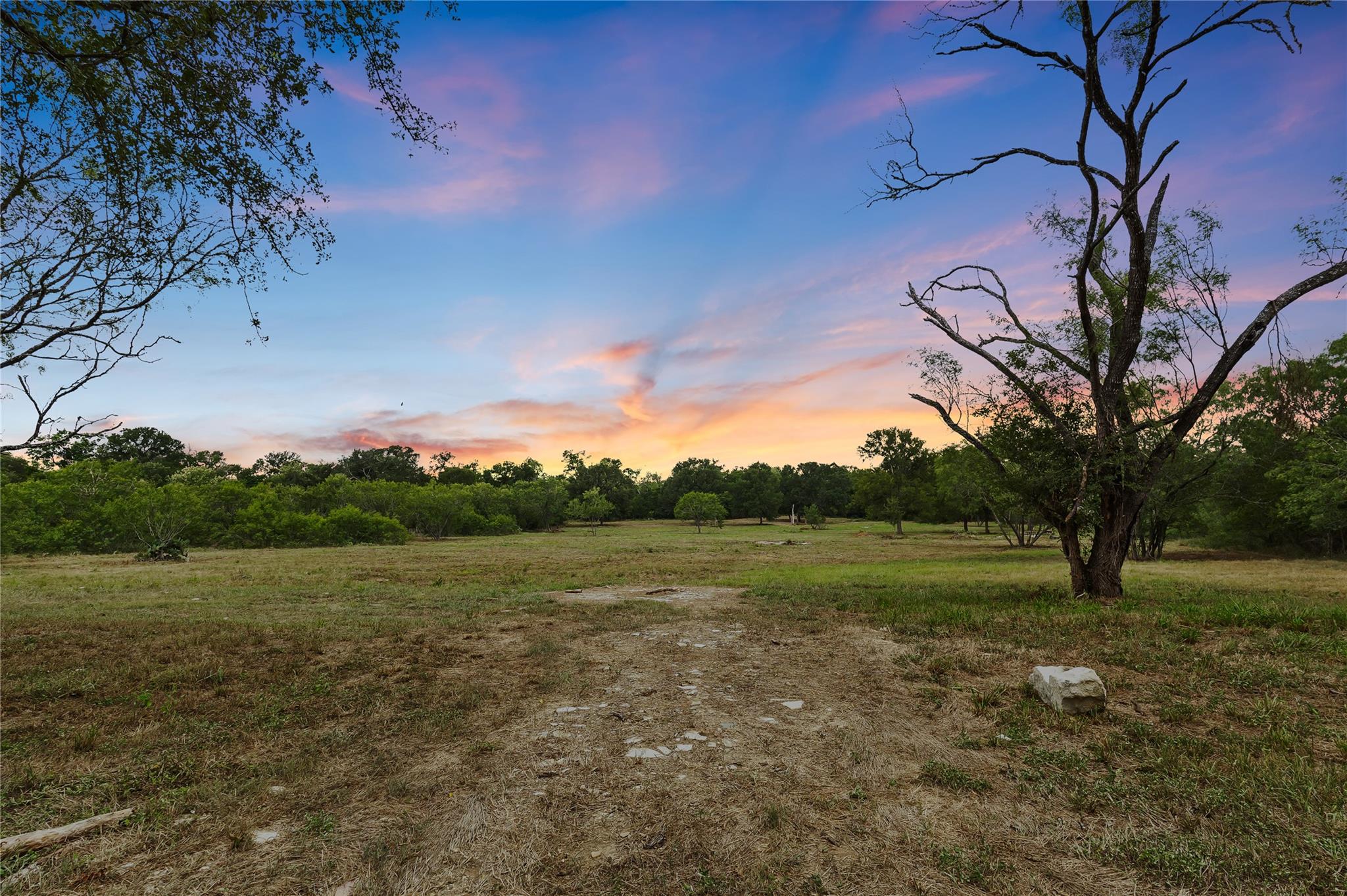 124 Valley Creek Dr, Cedar Creek, TX 78612