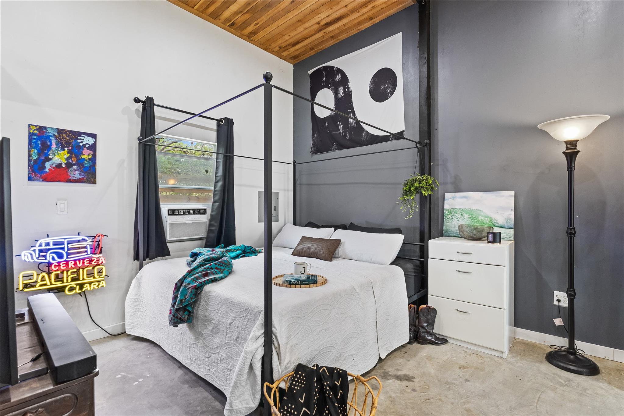 124 Valley Creek Dr, Cedar Creek, TX 78612