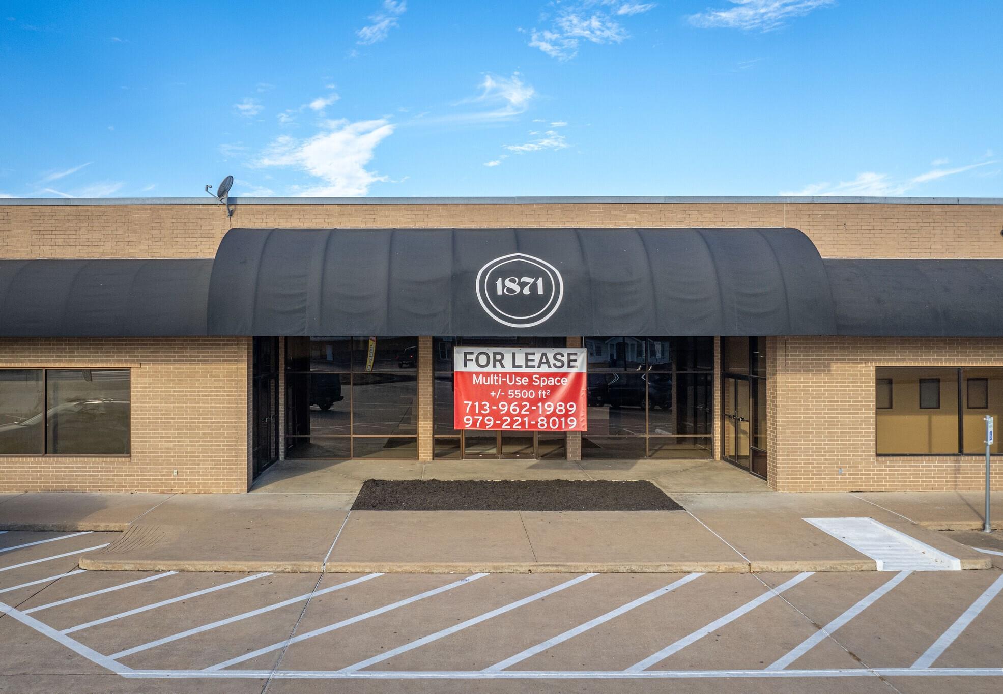 630 10th St # A, Hempstead, TX 77445