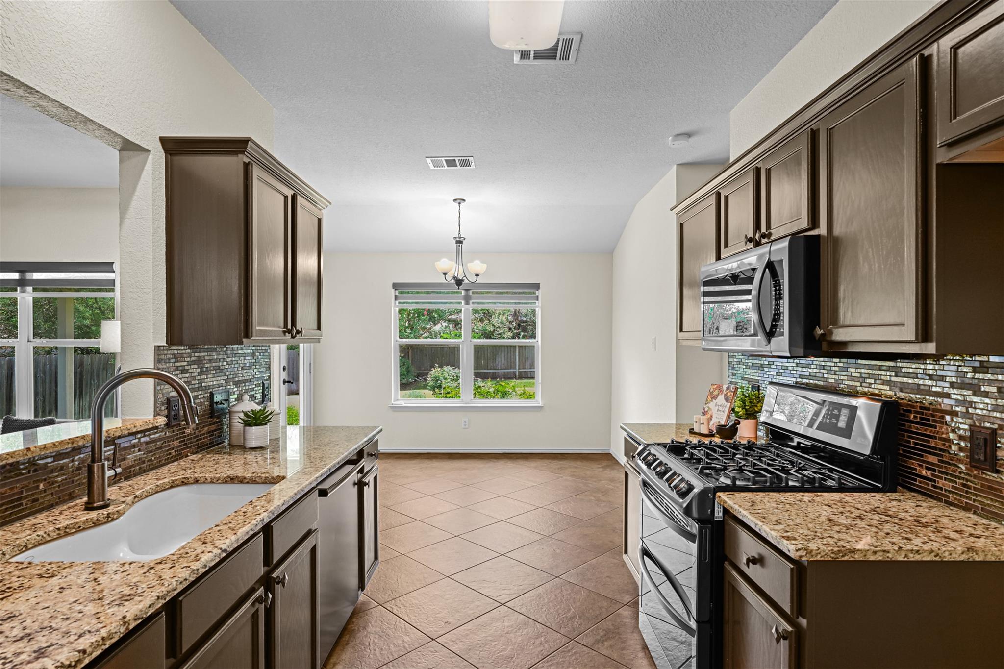 3305 Blue Ridge Dr, Round Rock, TX 78681