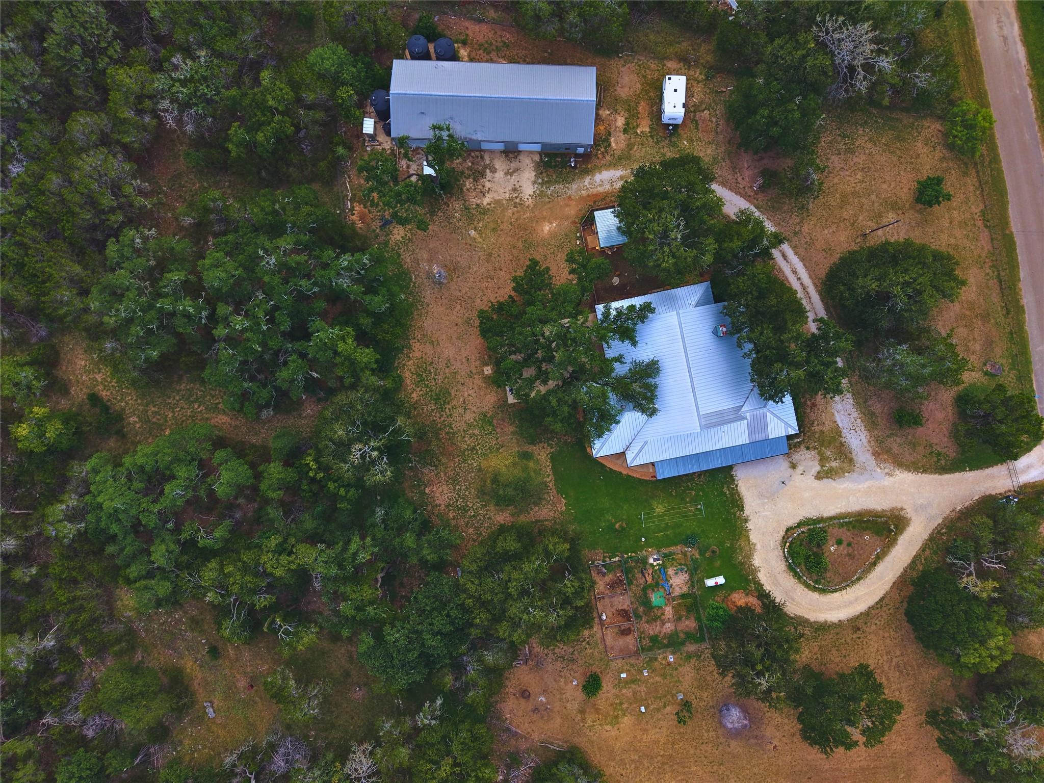 700 Billie Brooks Ln, Driftwood, TX 78619