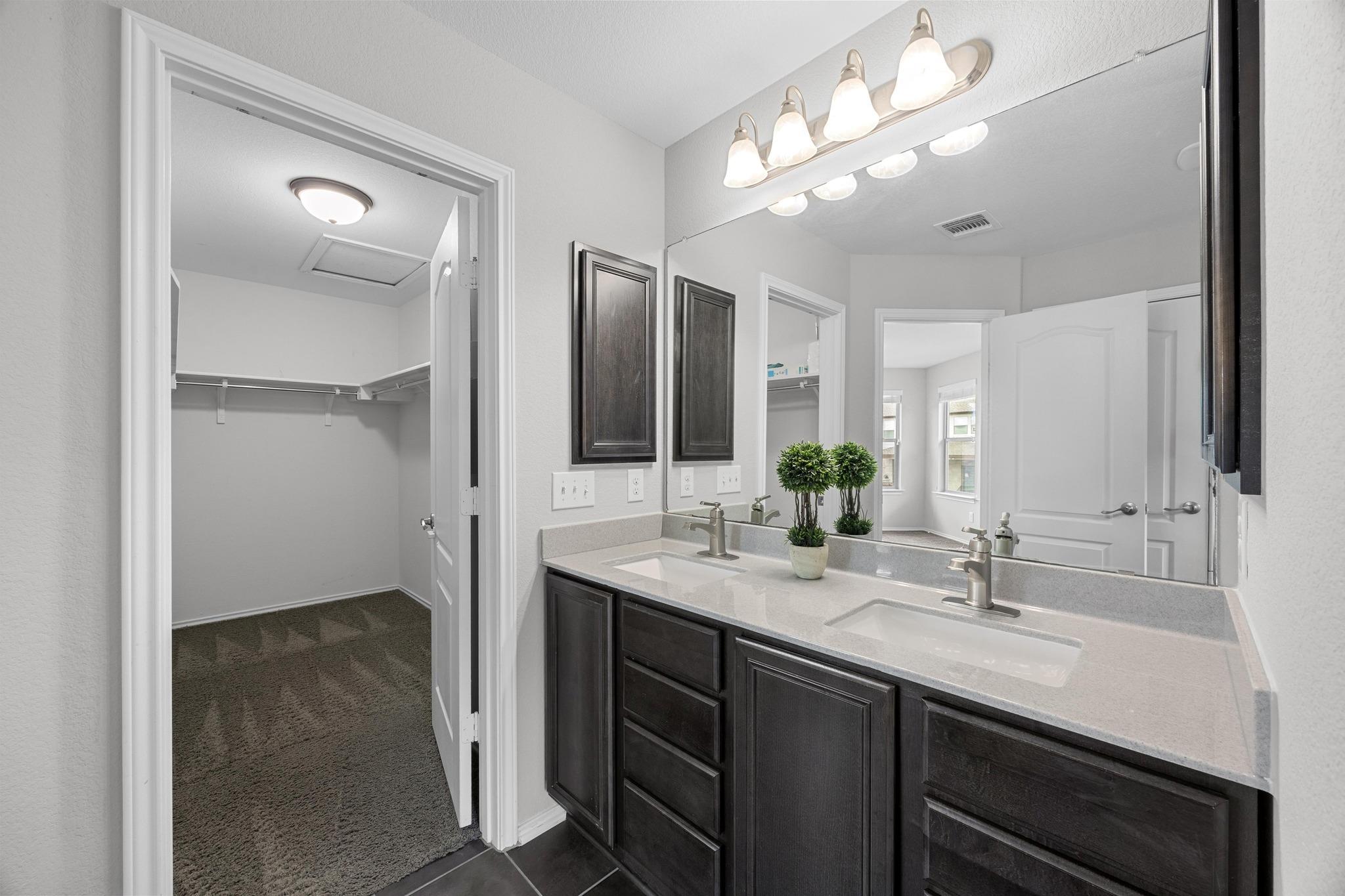 1236 Yellow Iris Rd, Leander, TX 78641