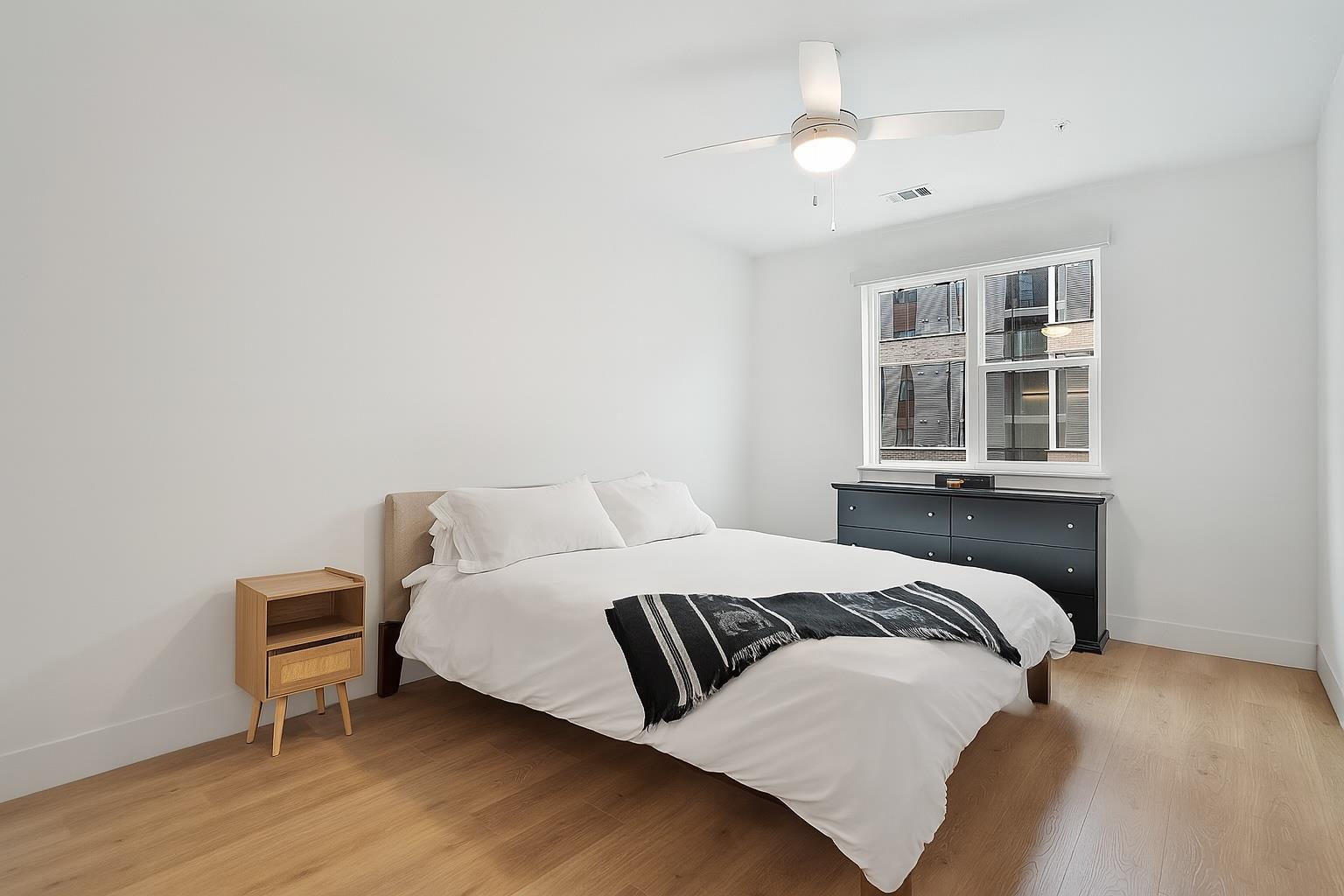 1701 Simond Ave # 305, Austin, TX 78723