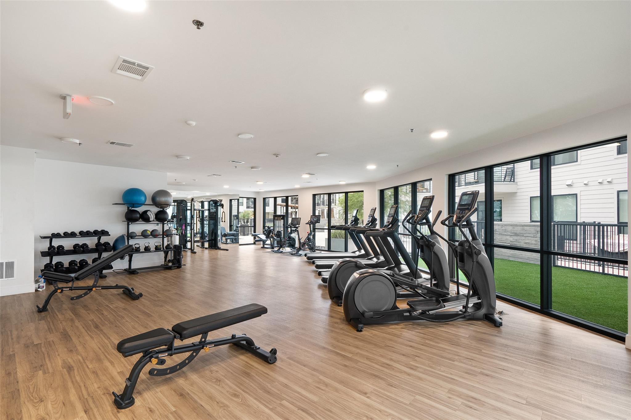 1701 Simond Ave # 305, Austin, TX 78723