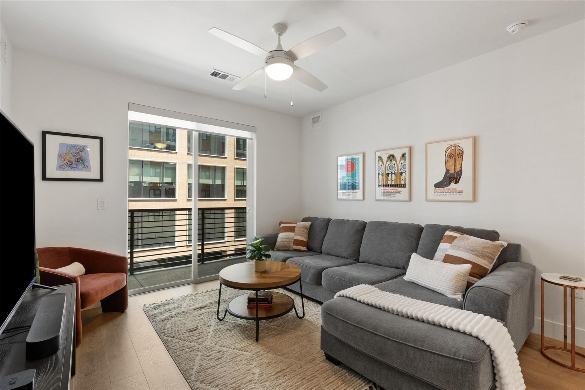 1701 Simond Ave # 305, Austin, TX 78723