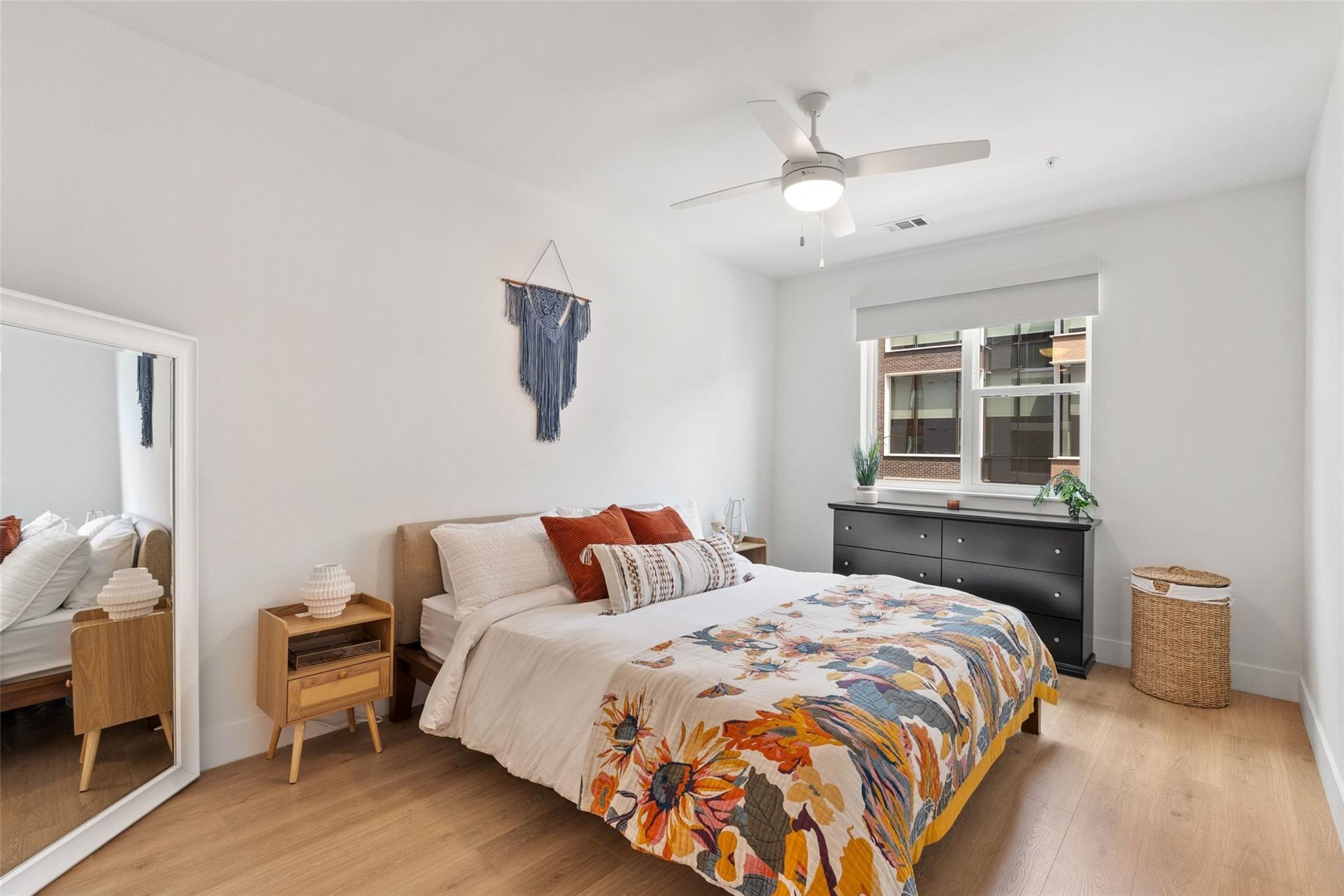 1701 Simond Ave # 305, Austin, TX 78723