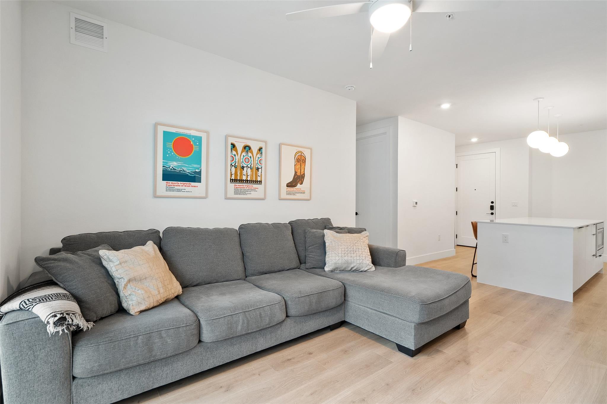 1701 Simond Ave # 305, Austin, TX 78723