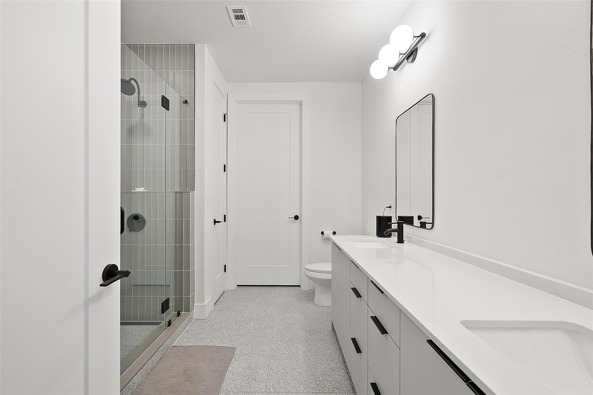 1701 Simond Ave # 305, Austin, TX 78723