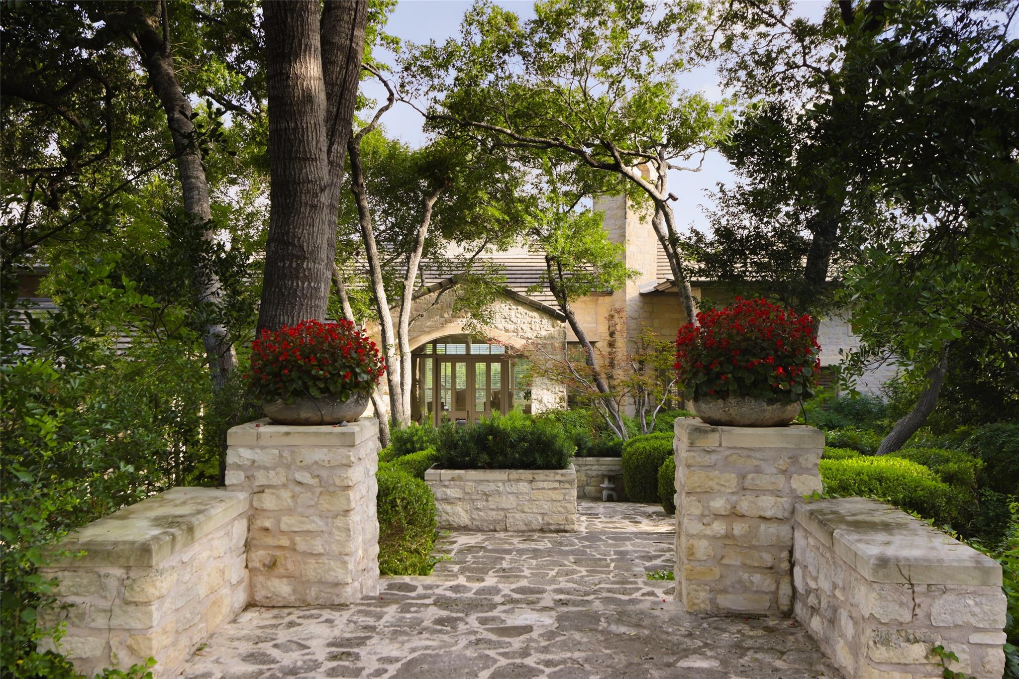 3200 Riva Ridge Rd, Austin, TX 78746