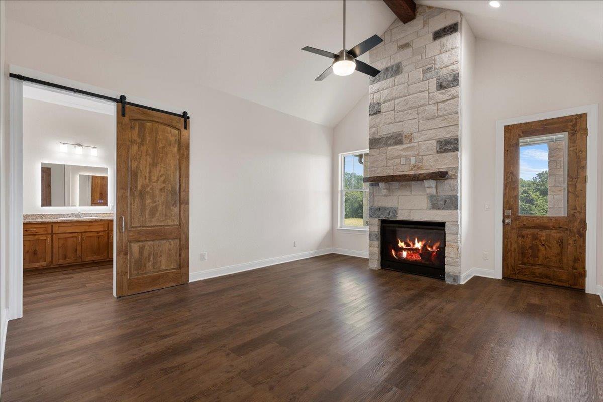 7100 Munke Rd, La Grange, TX 78945