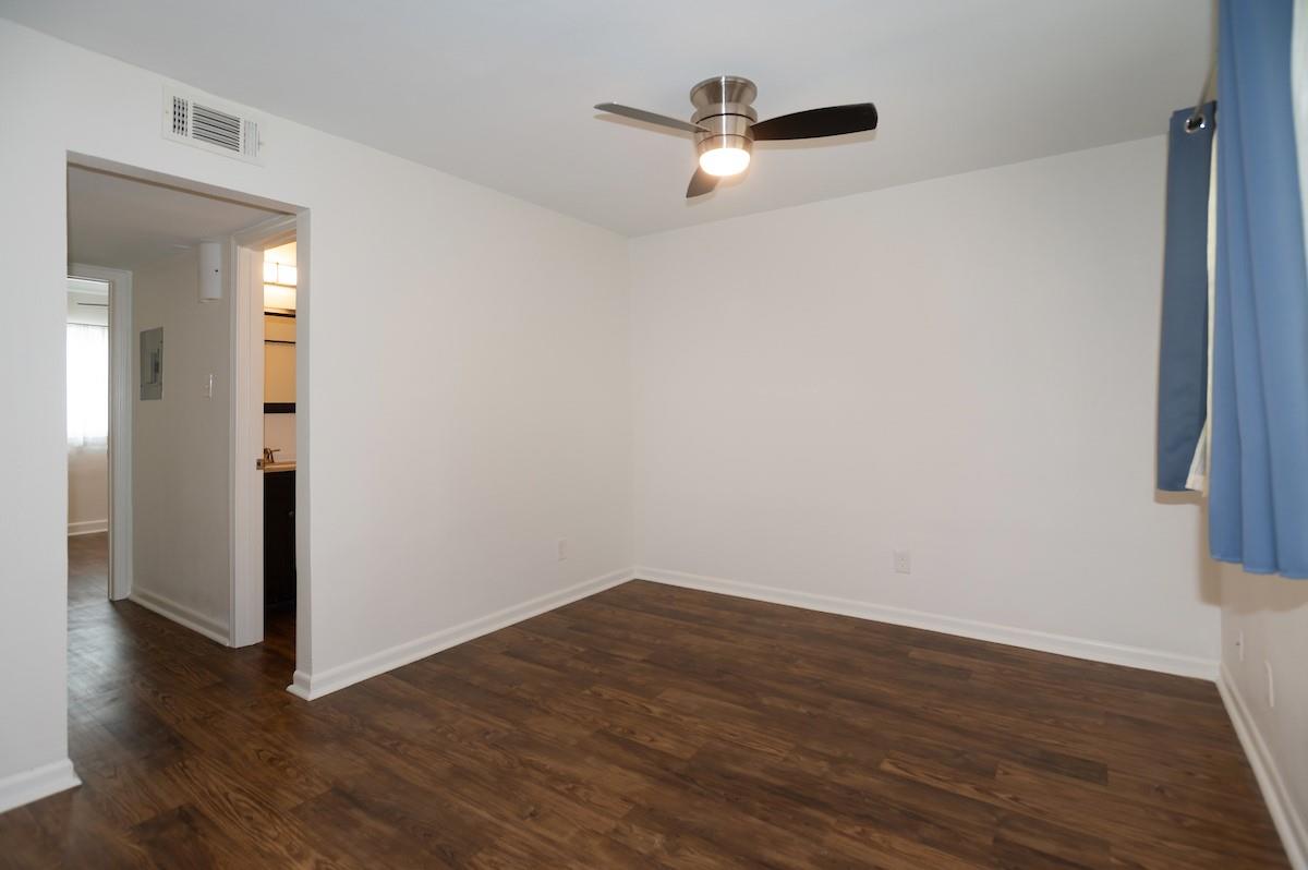 2401 Manor Rd # 114, Austin, TX 78722