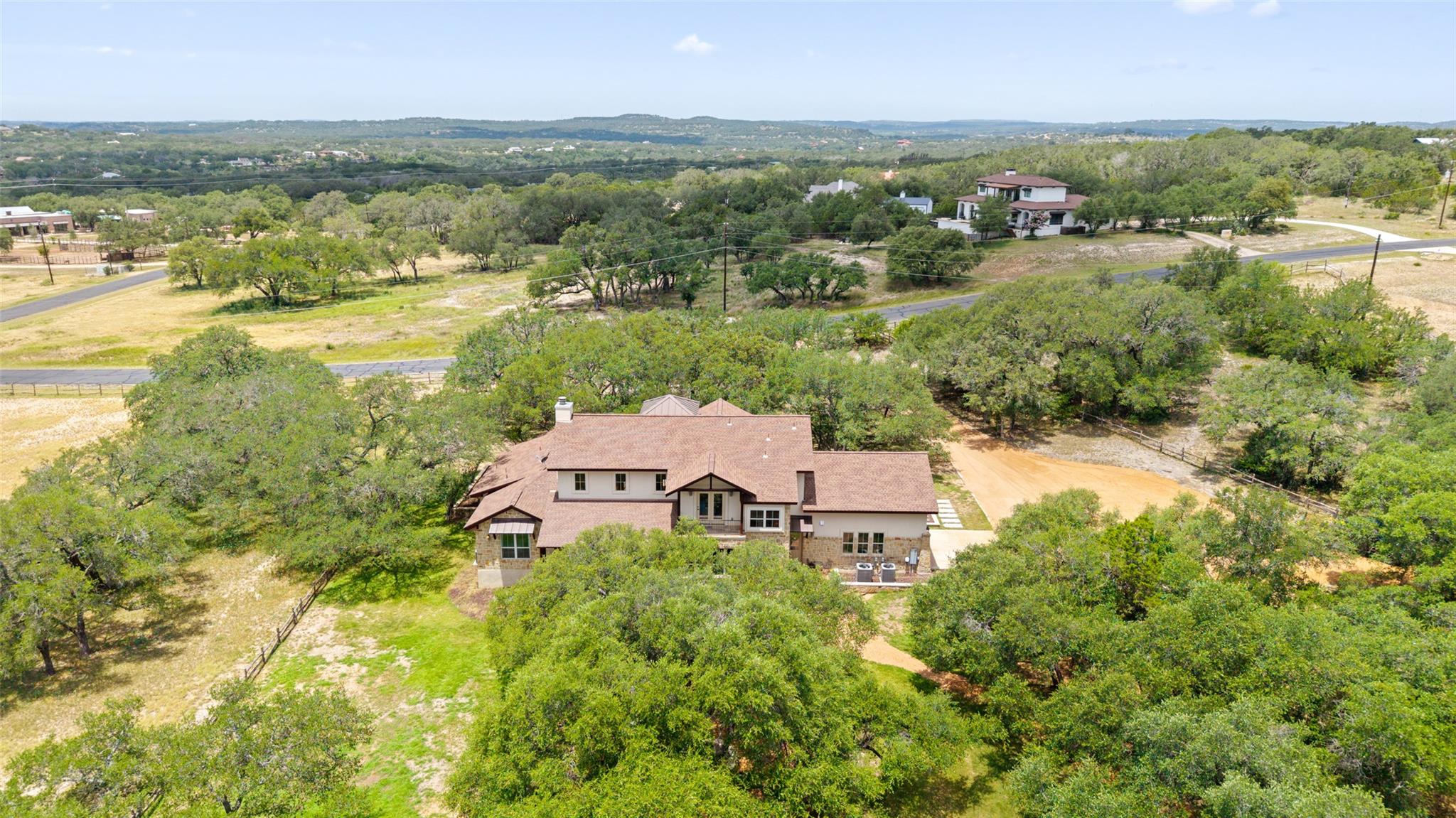 23923 Tres Coronas Dr, Spicewood, TX 78669