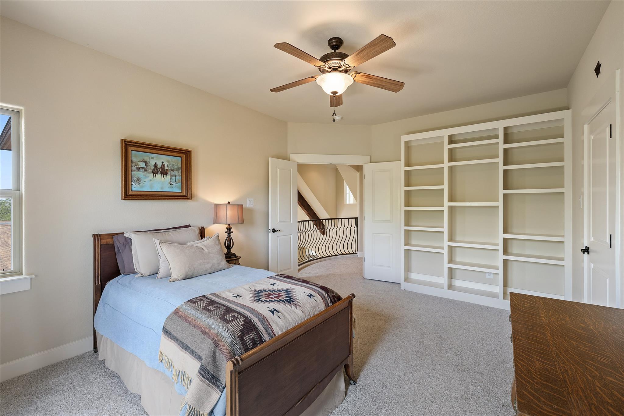 23923 Tres Coronas Dr, Spicewood, TX 78669