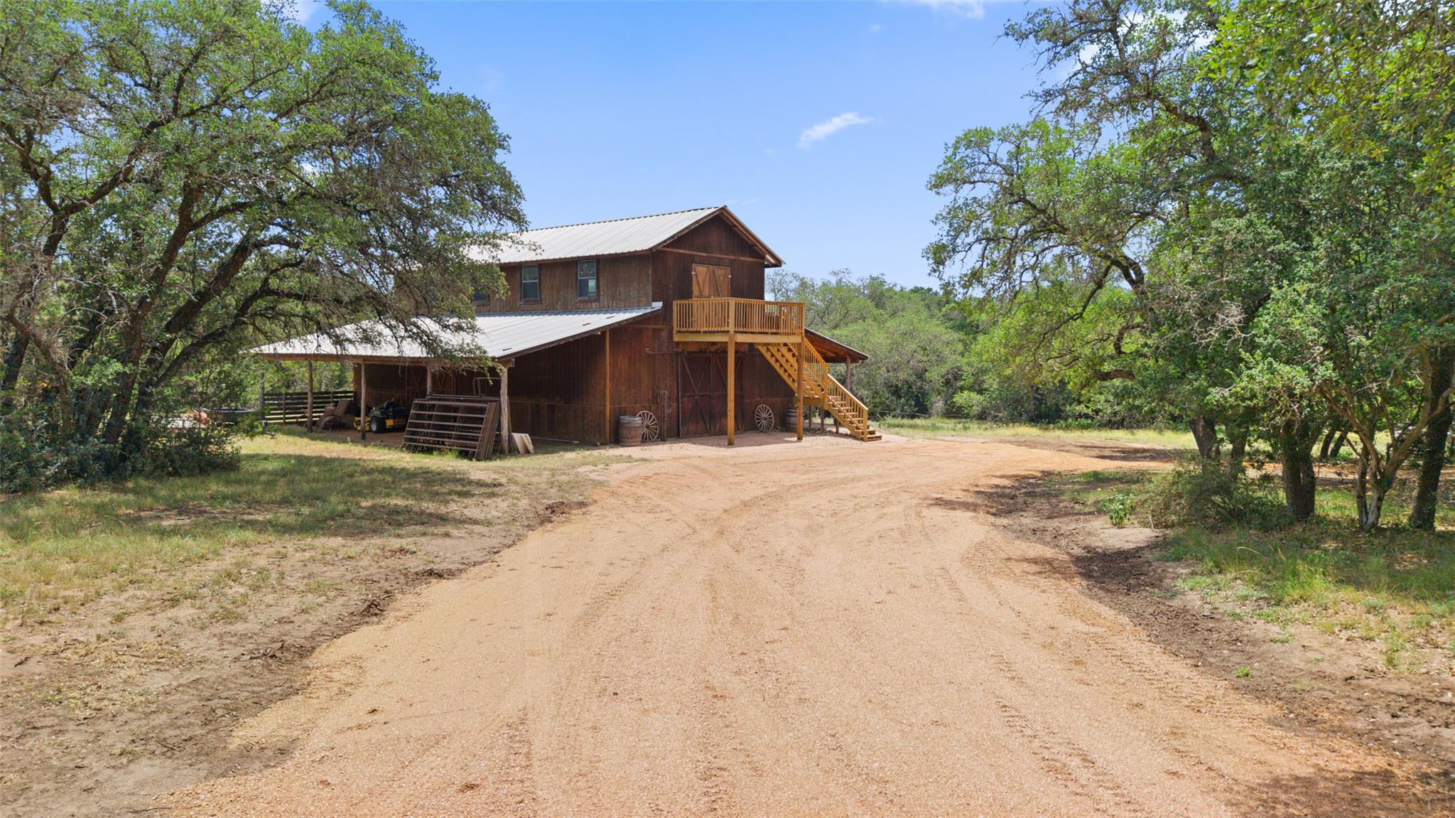 23923 Tres Coronas Dr, Spicewood, TX 78669