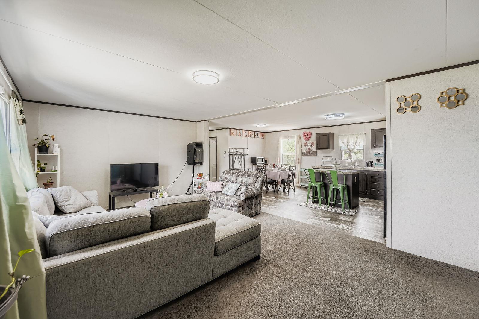 435 Still Meadow Dr, Dale, TX 78616