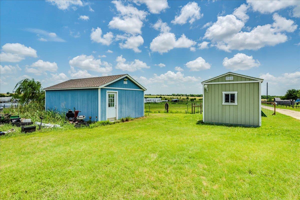 20565 Cameron Rd, Coupland, TX 78615
