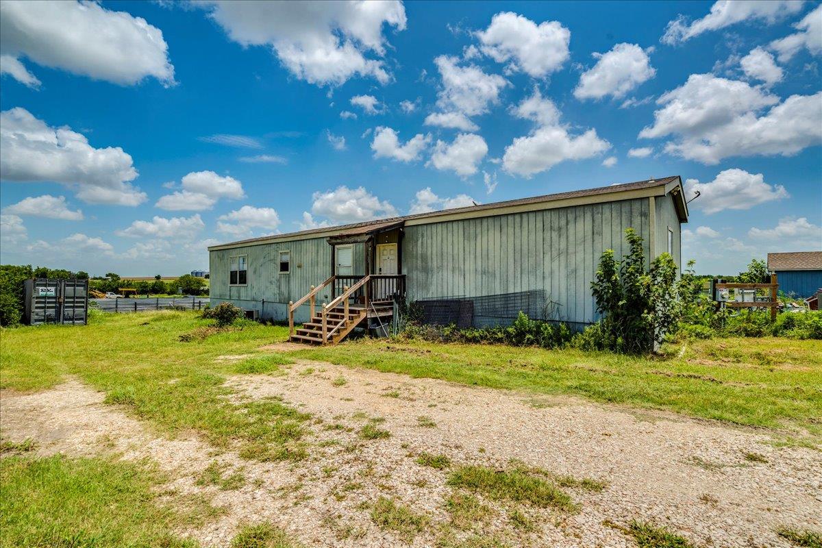 20565 Cameron Rd, Coupland, TX 78615