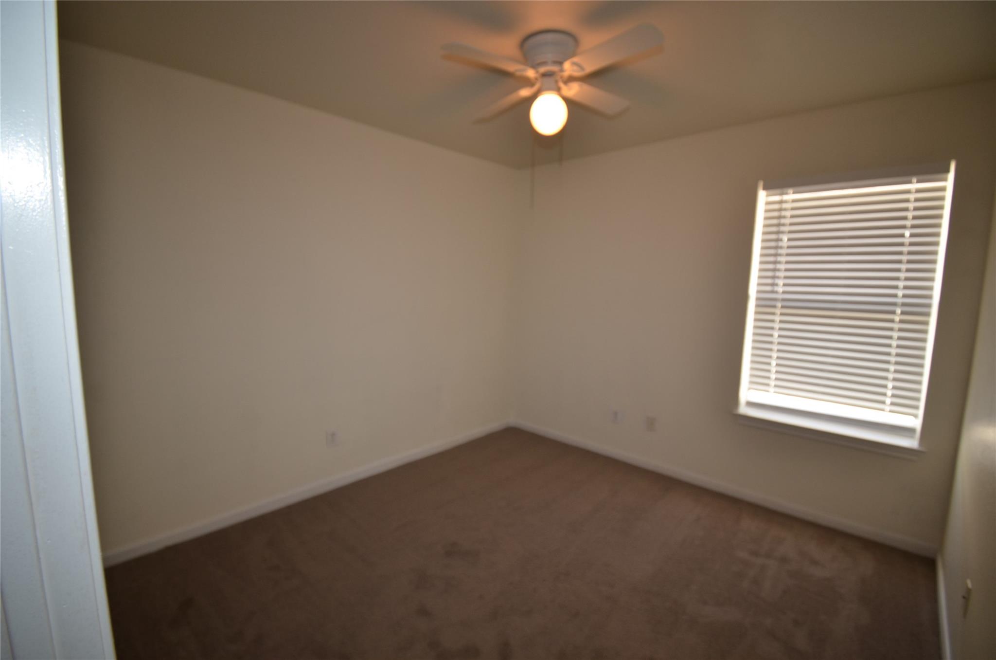 220 N Crossing Trl, Round Rock, TX 78665