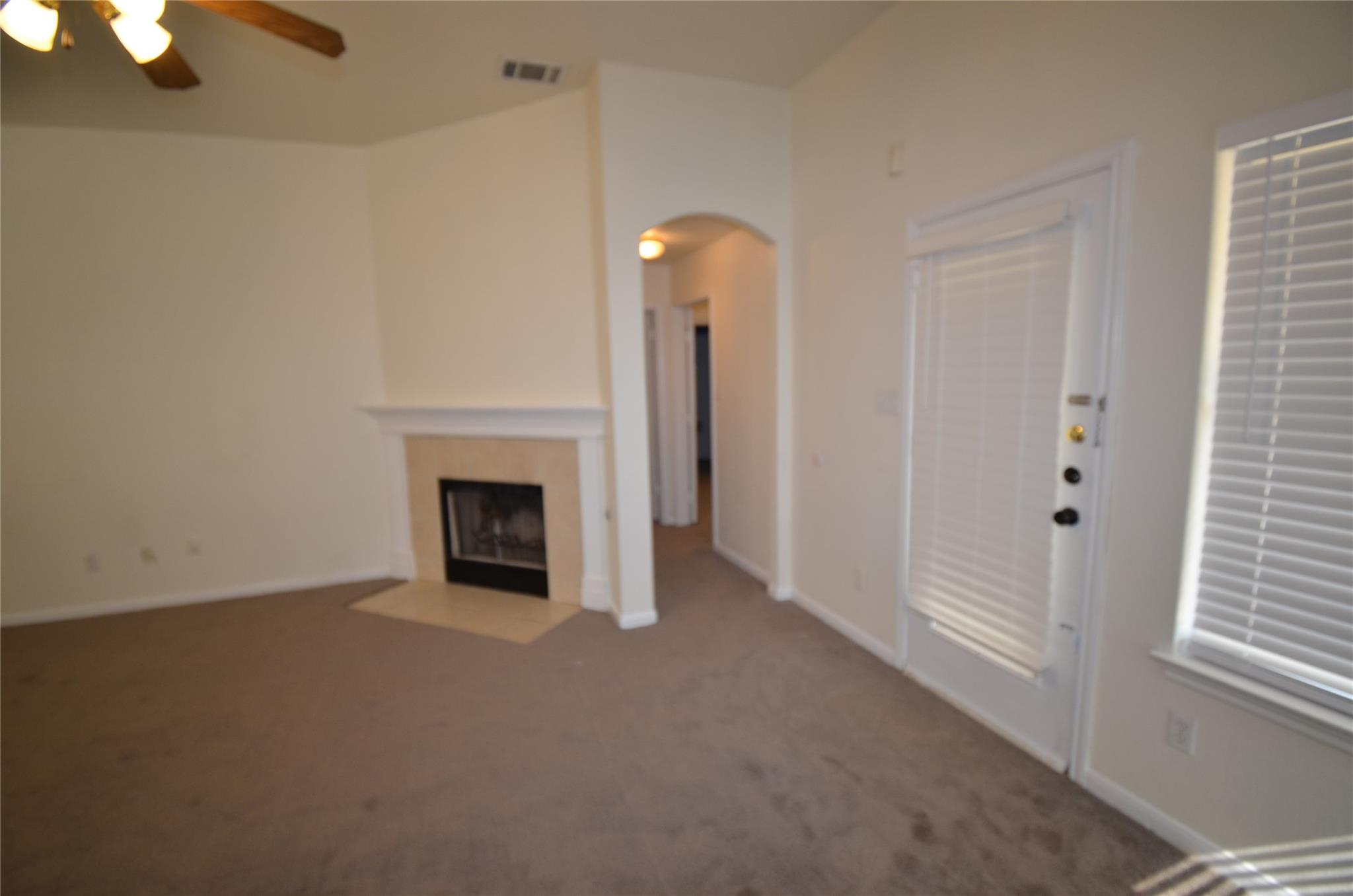 220 N Crossing Trl, Round Rock, TX 78665