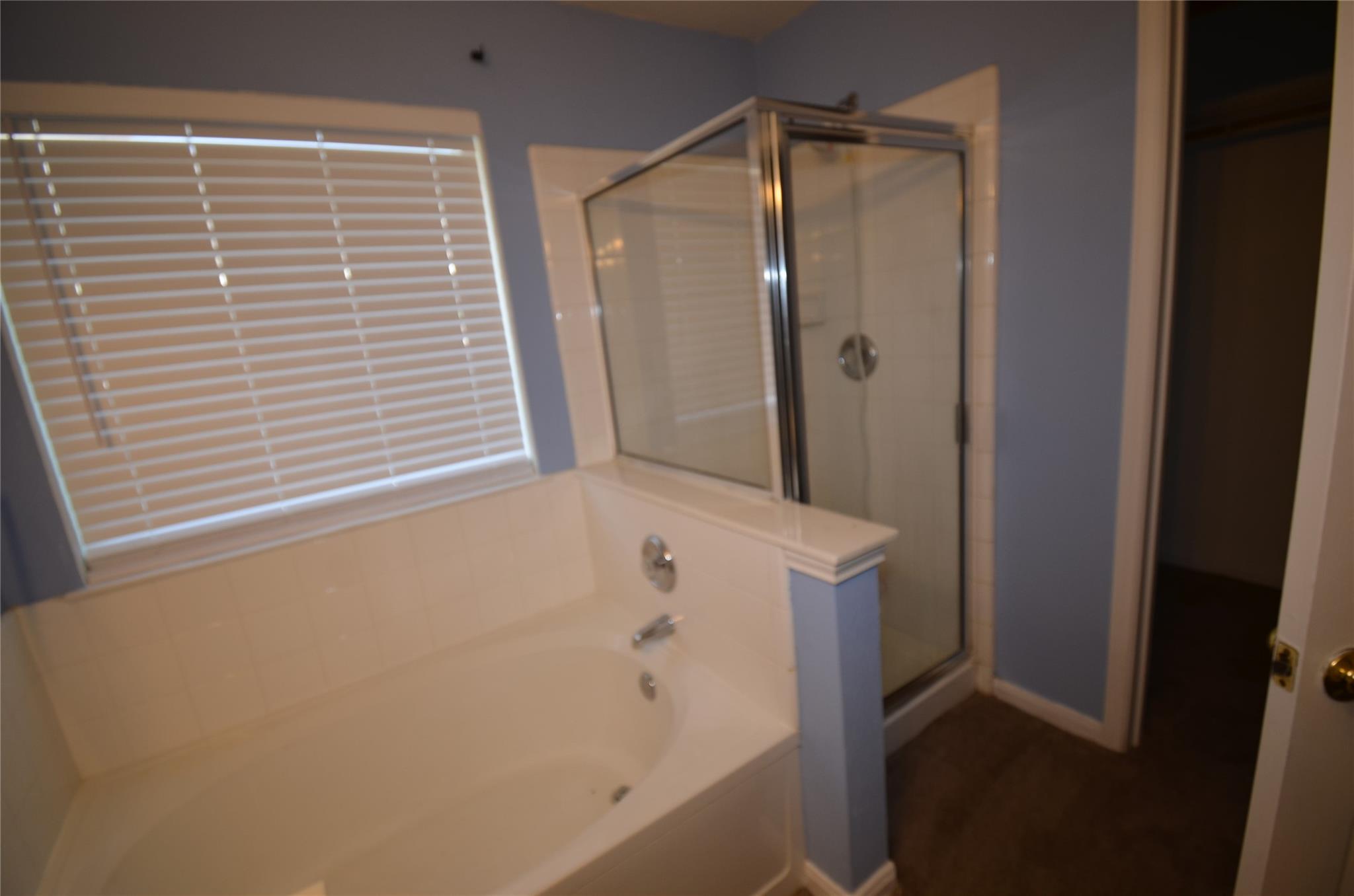 220 N Crossing Trl, Round Rock, TX 78665