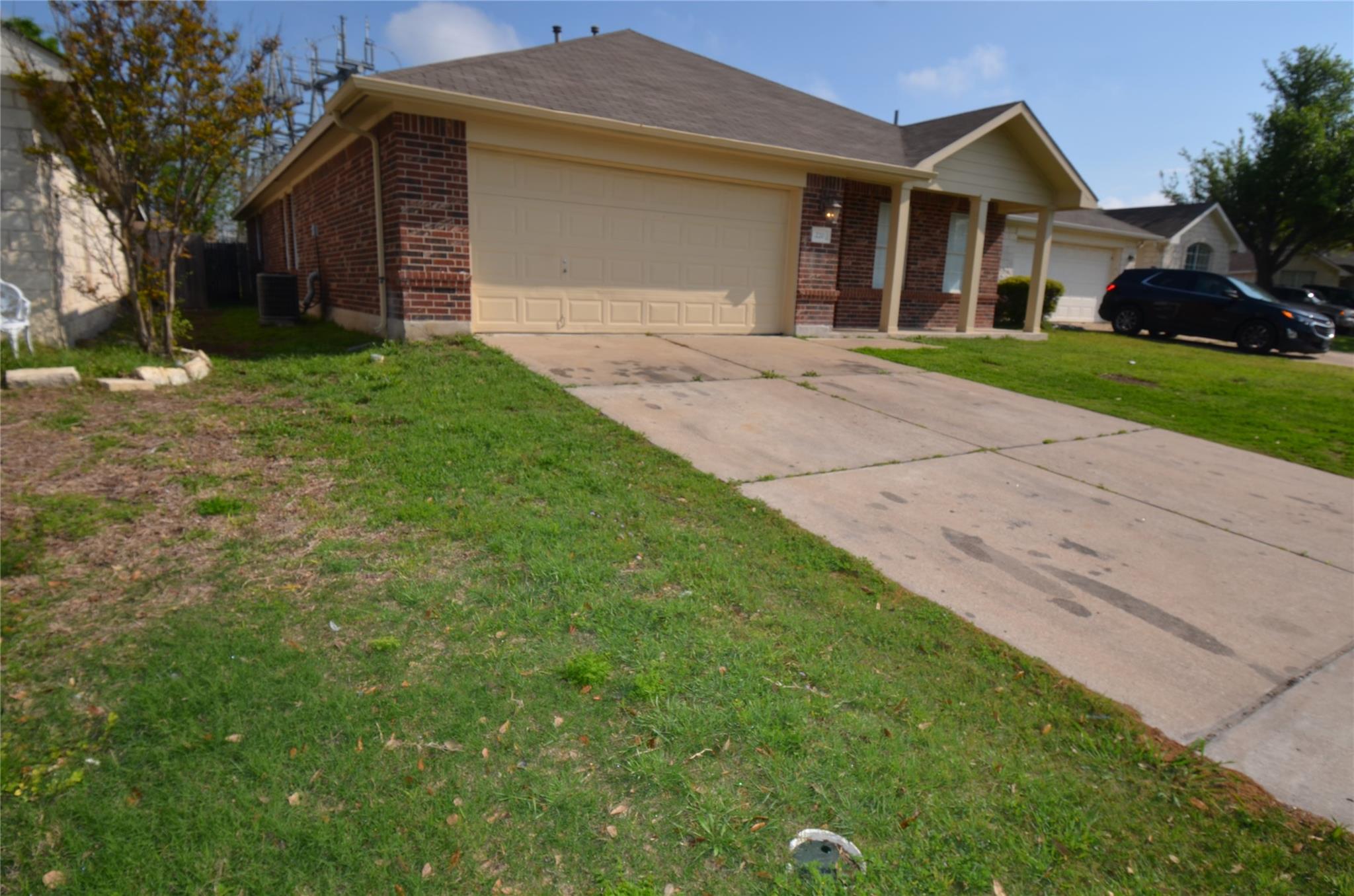 220 N Crossing Trl, Round Rock, TX 78665