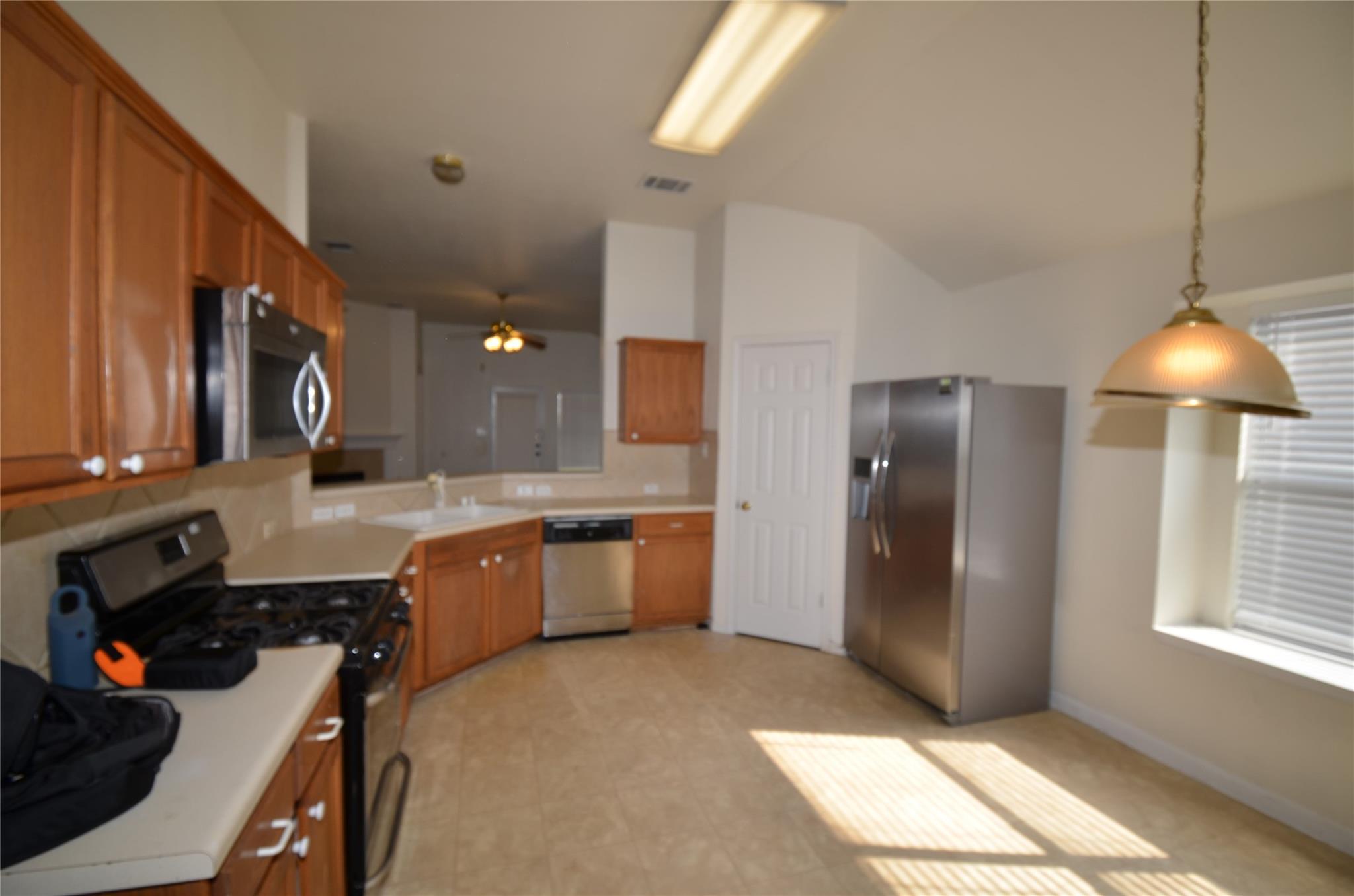 220 N Crossing Trl, Round Rock, TX 78665