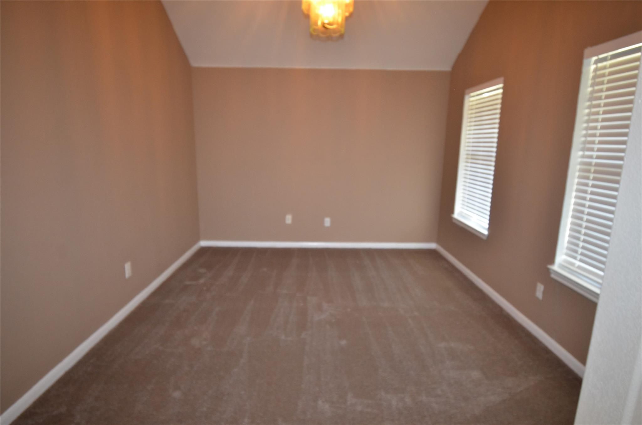 220 N Crossing Trl, Round Rock, TX 78665