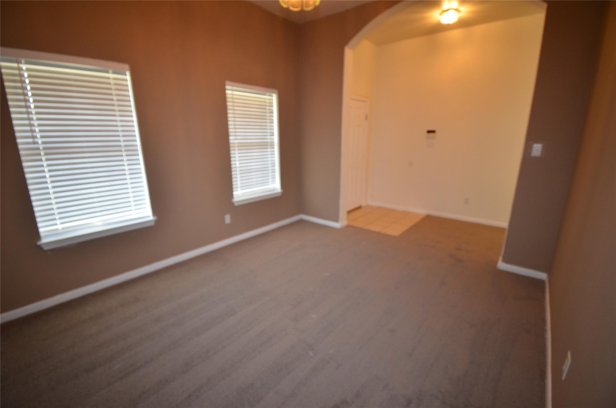 220 N Crossing Trl, Round Rock, TX 78665