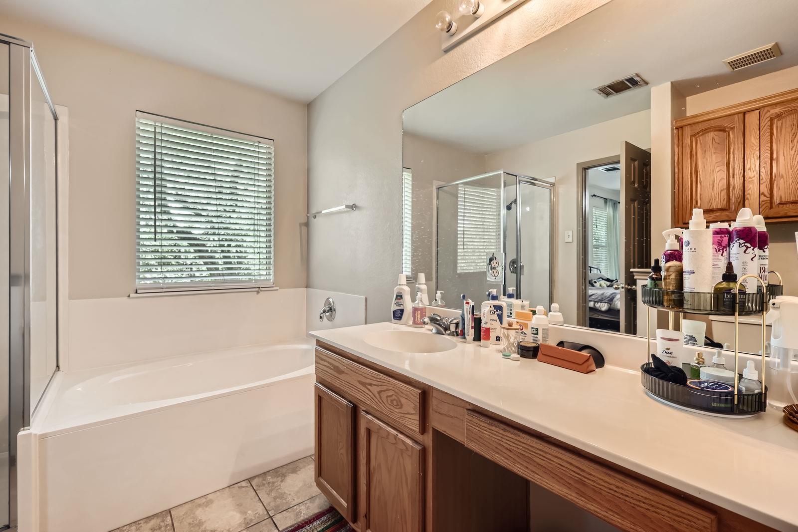 1900 Jesse Owens Dr, Austin, TX 78748
