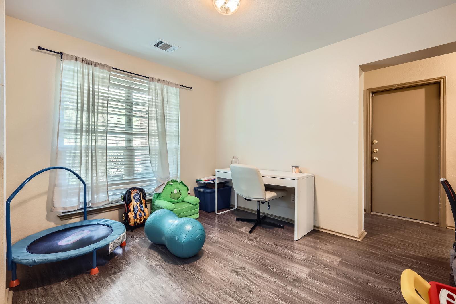 1900 Jesse Owens Dr, Austin, TX 78748