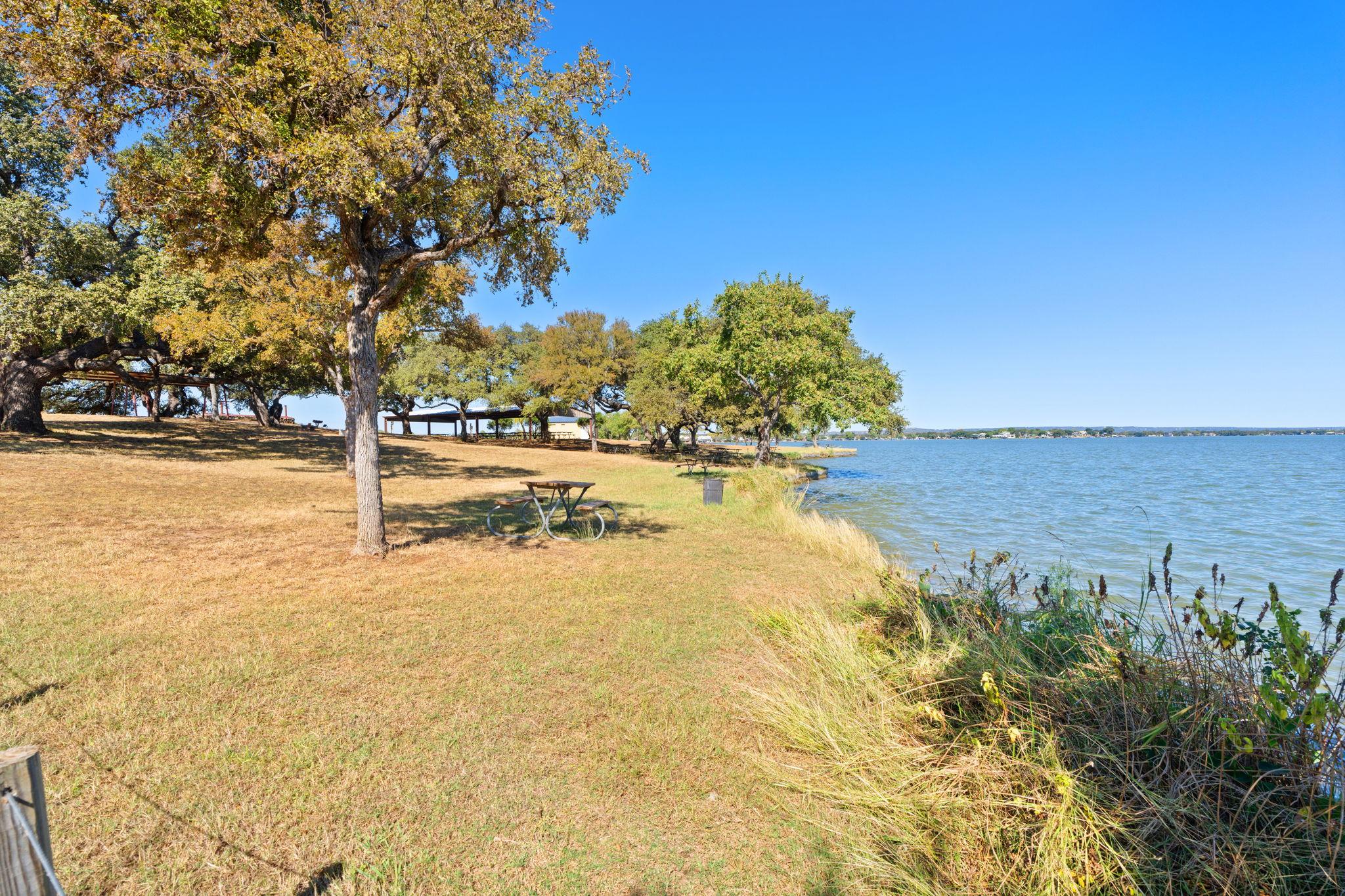 374 Sandy Mountain Dr, Sunrise Beach, TX 78643