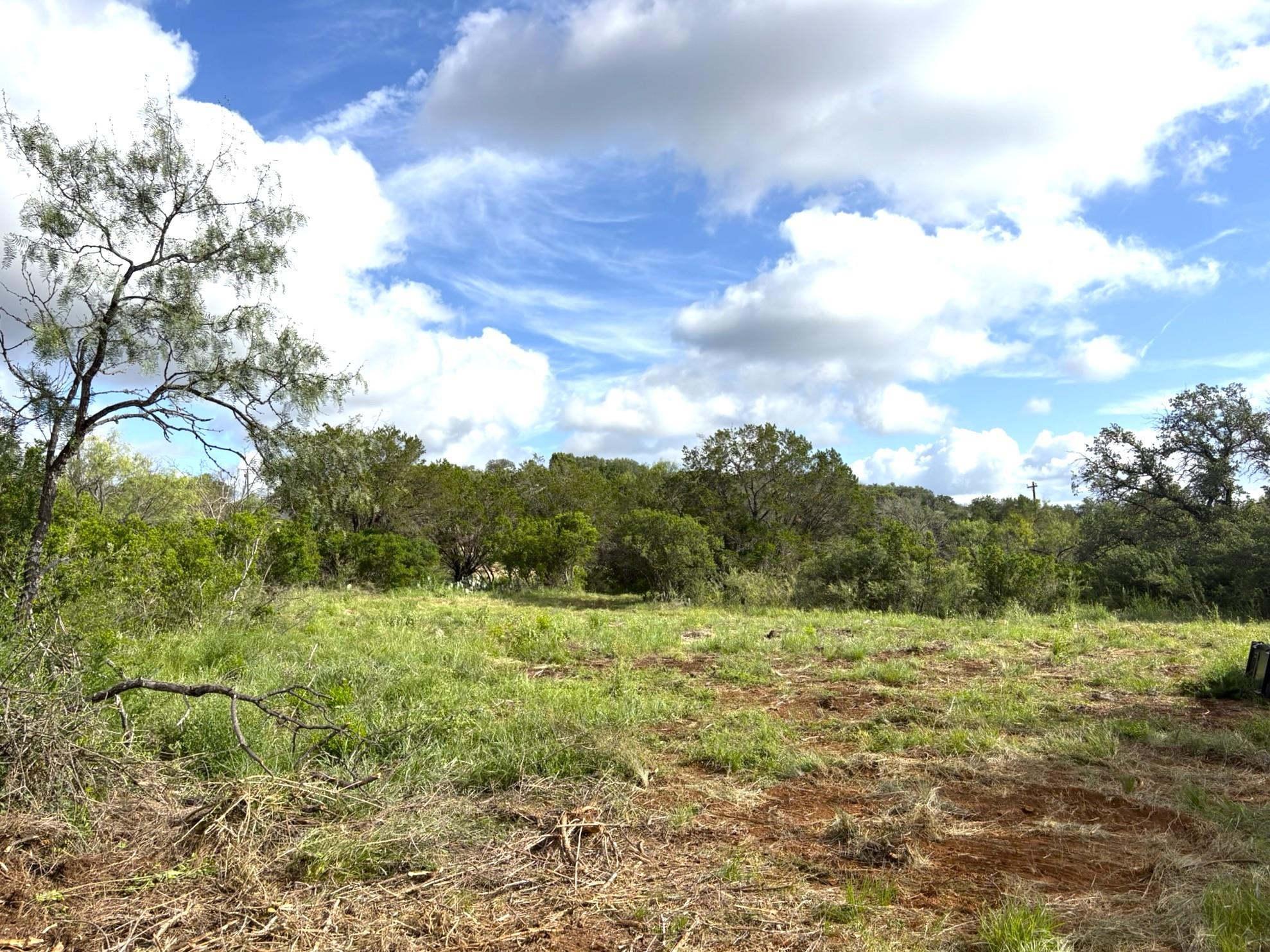 374 Sandy Mountain Dr, Sunrise Beach, TX 78643