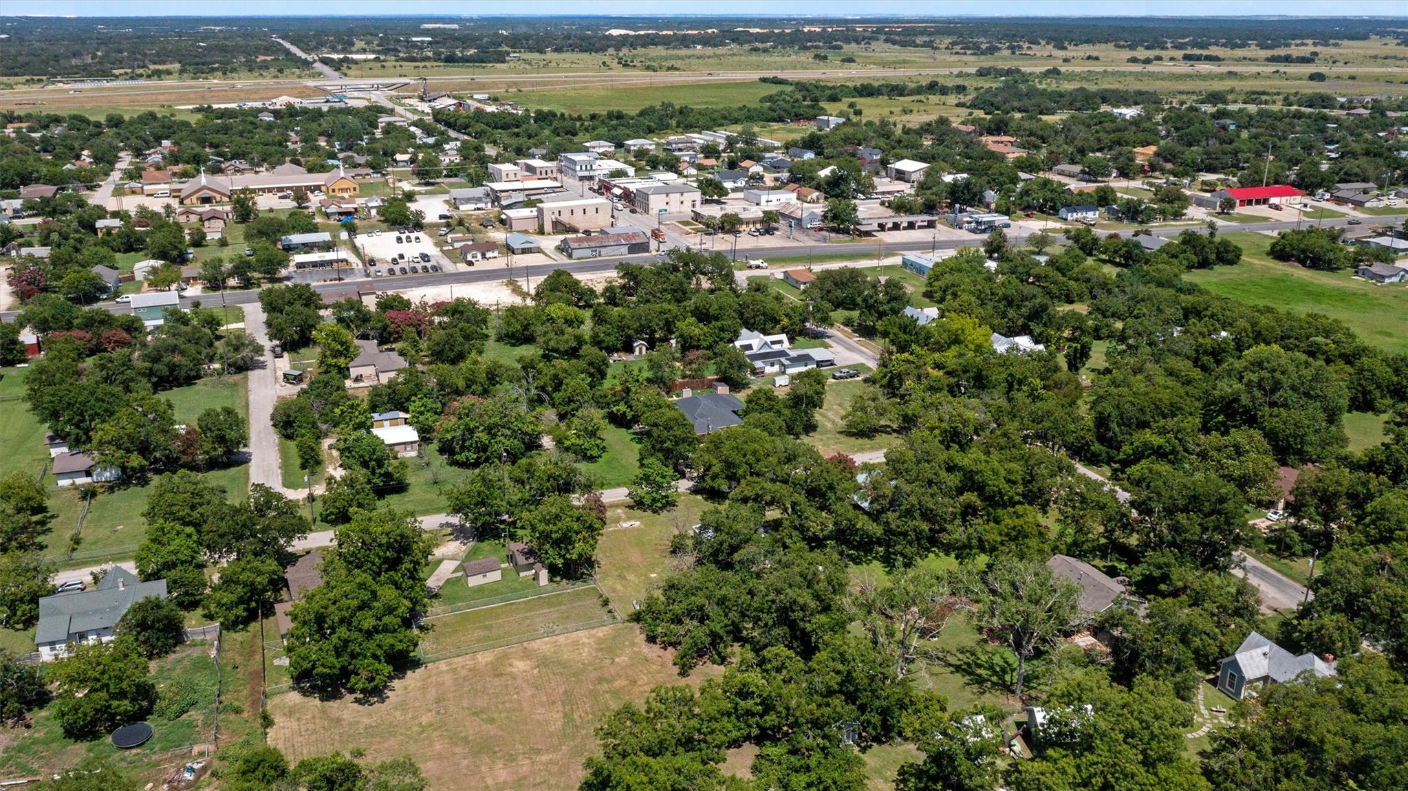 101 West Ave, Florence, TX 76527