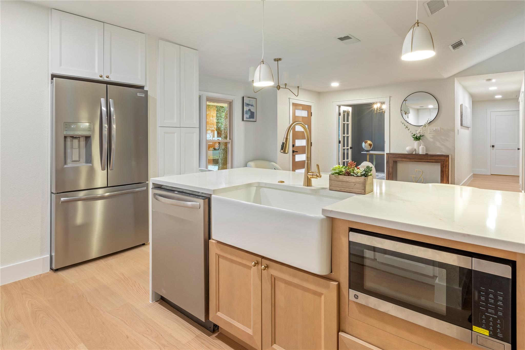 12001 Mossbrook Cv, Austin, TX 78750