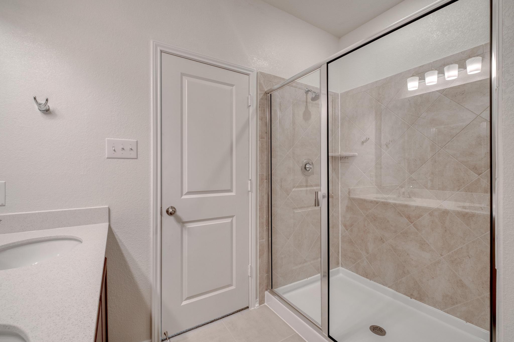 256 Feathers St, Jarrell, TX 76537