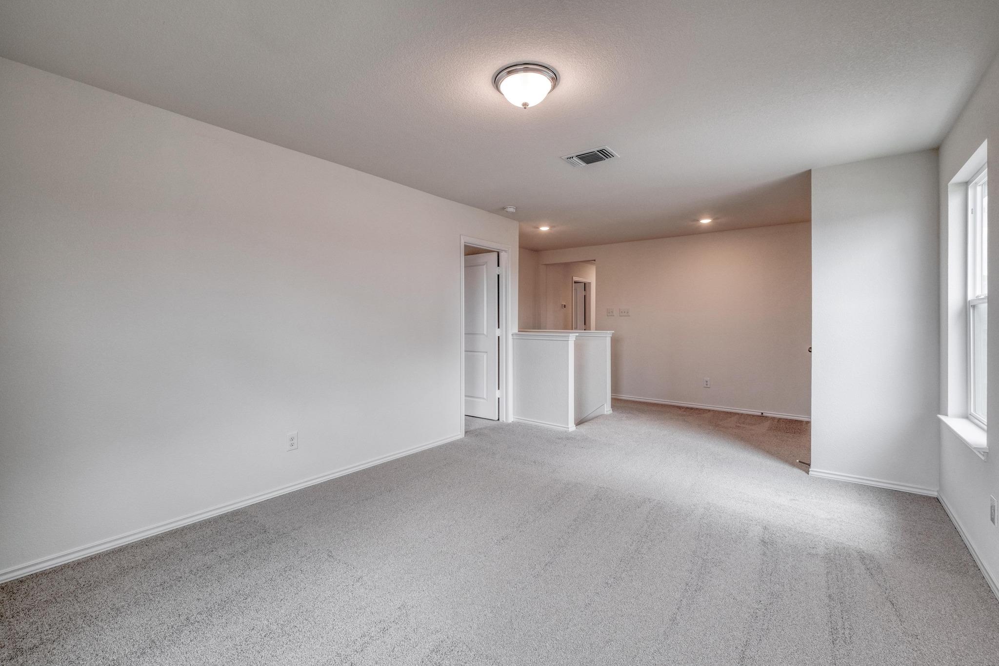 256 Feathers St, Jarrell, TX 76537