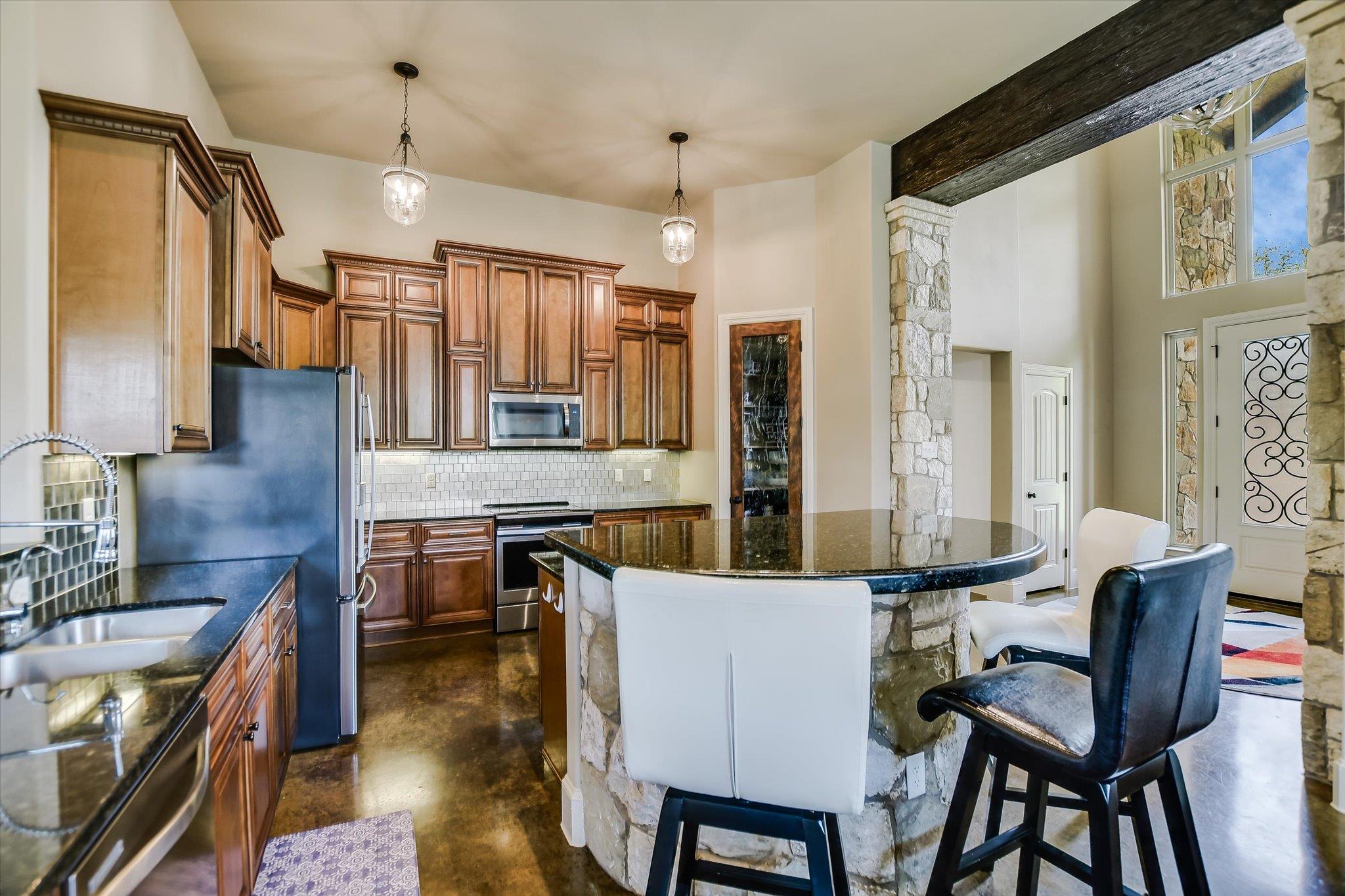 2243 Woodland Bend Rd, Salado, TX 76571