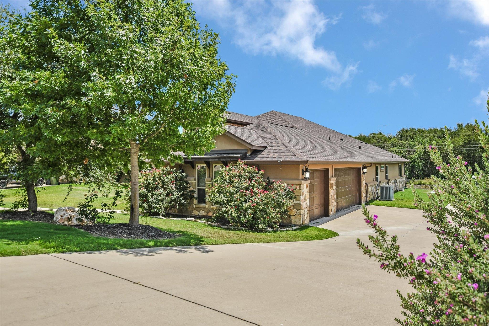 2243 Woodland Bend Rd, Salado, TX 76571
