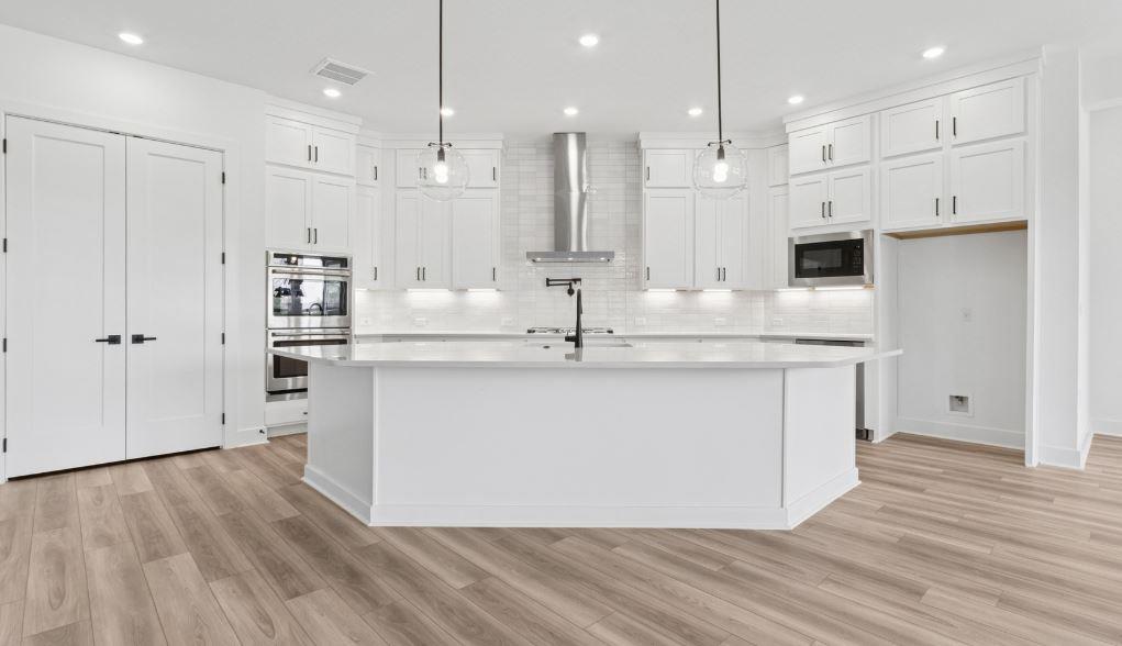 234 Rees Landing Rd, Spicewood, TX 78669