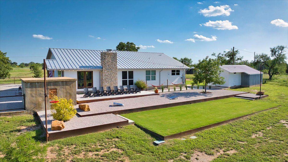 19811 W Ranch Road 152 Rd, Llano, TX 78643