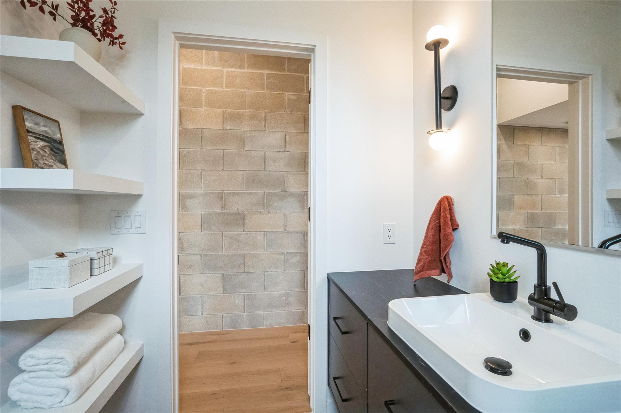 700 Denson Dr # 1101, Austin, TX 78752