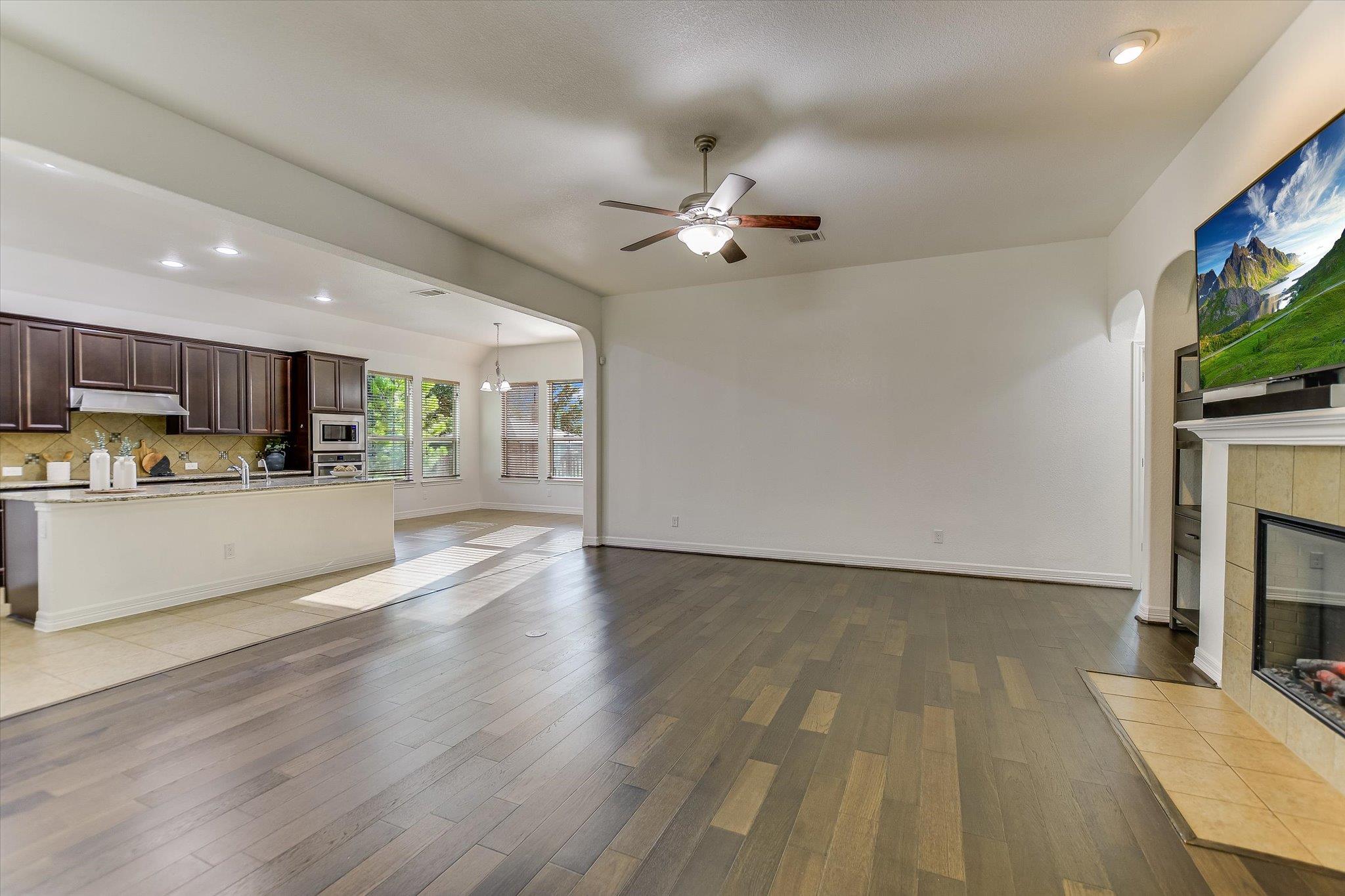 1817 Cherry Glade Trl, Georgetown, TX 78628