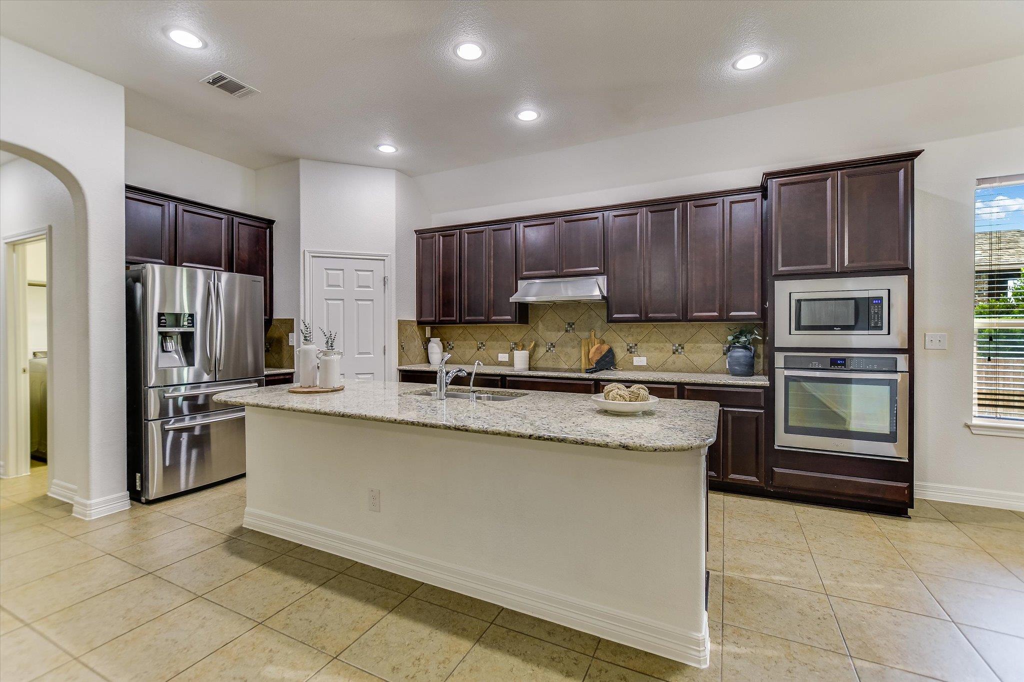 1817 Cherry Glade Trl, Georgetown, TX 78628