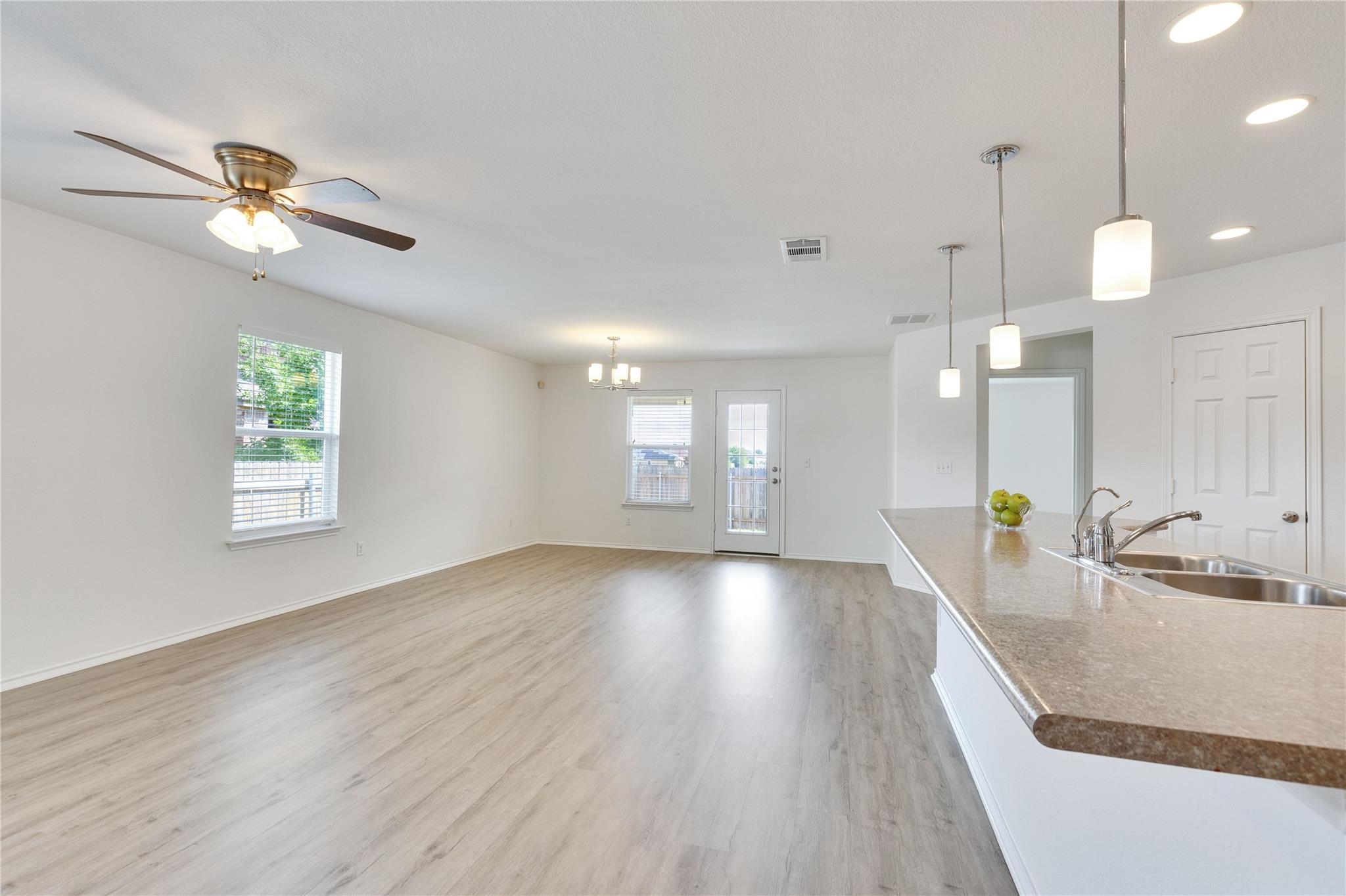 120 Jasmine Cv, Kyle, TX 78640