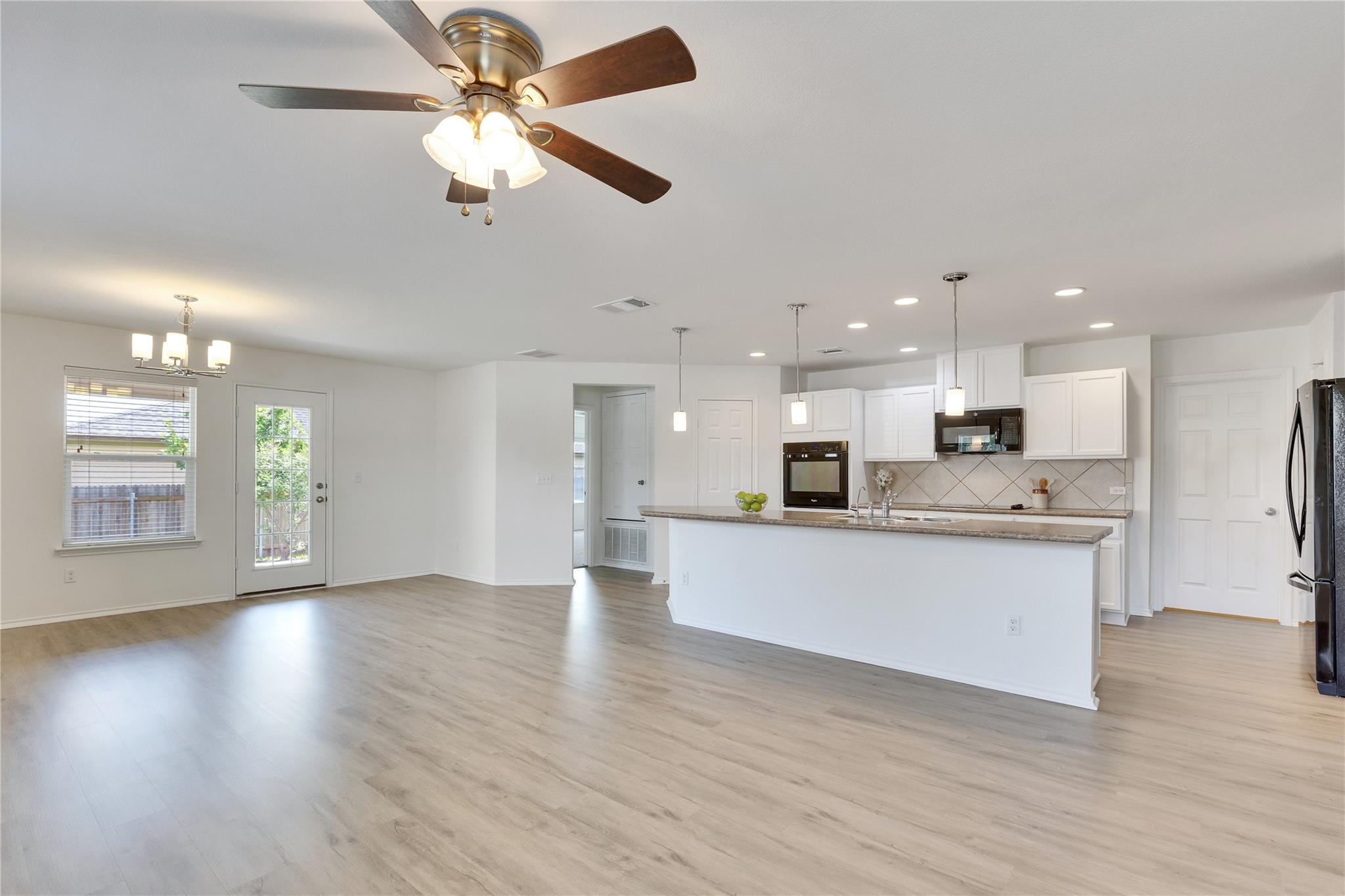 120 Jasmine Cv, Kyle, TX 78640