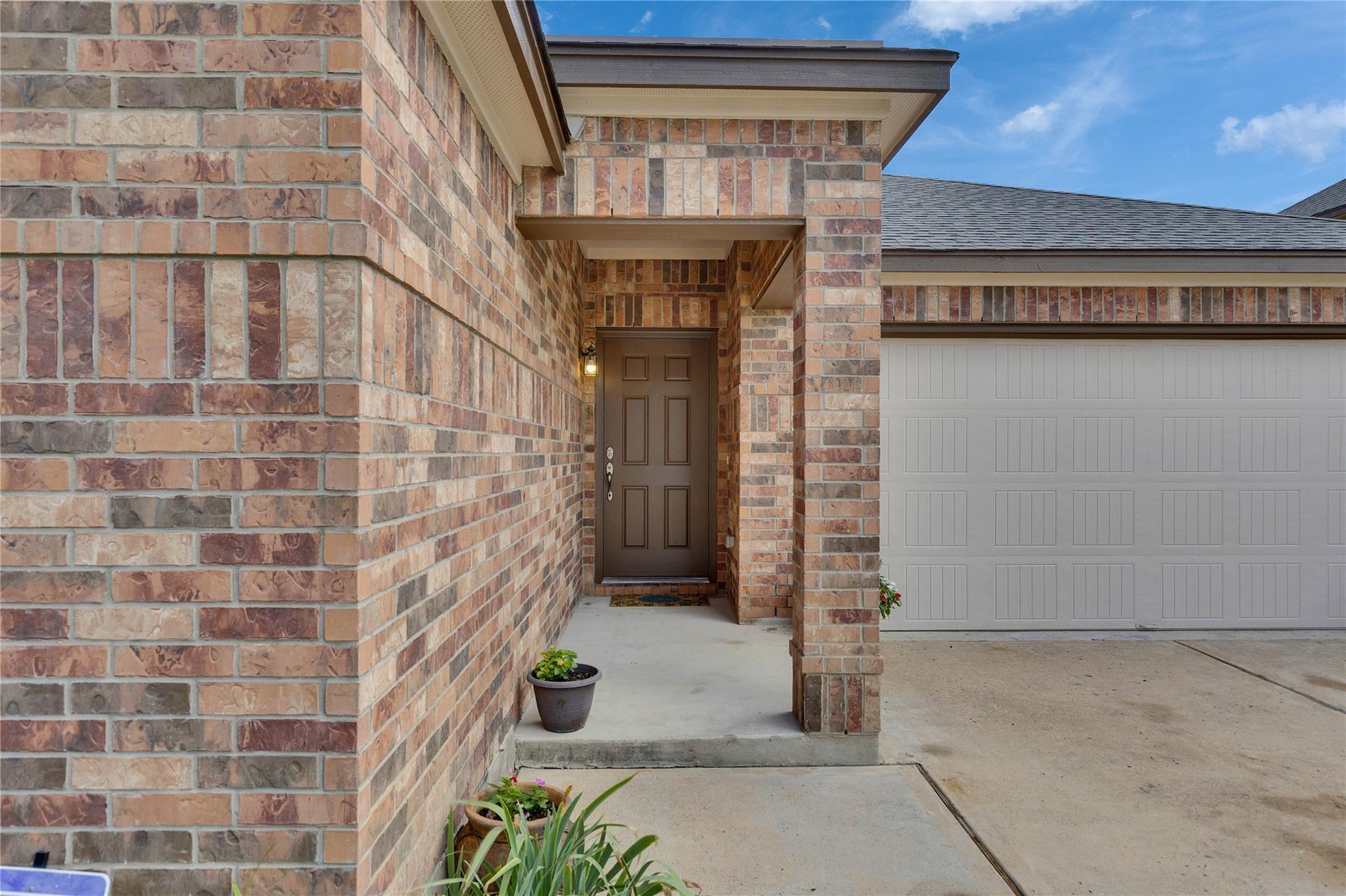 120 Jasmine Cv, Kyle, TX 78640