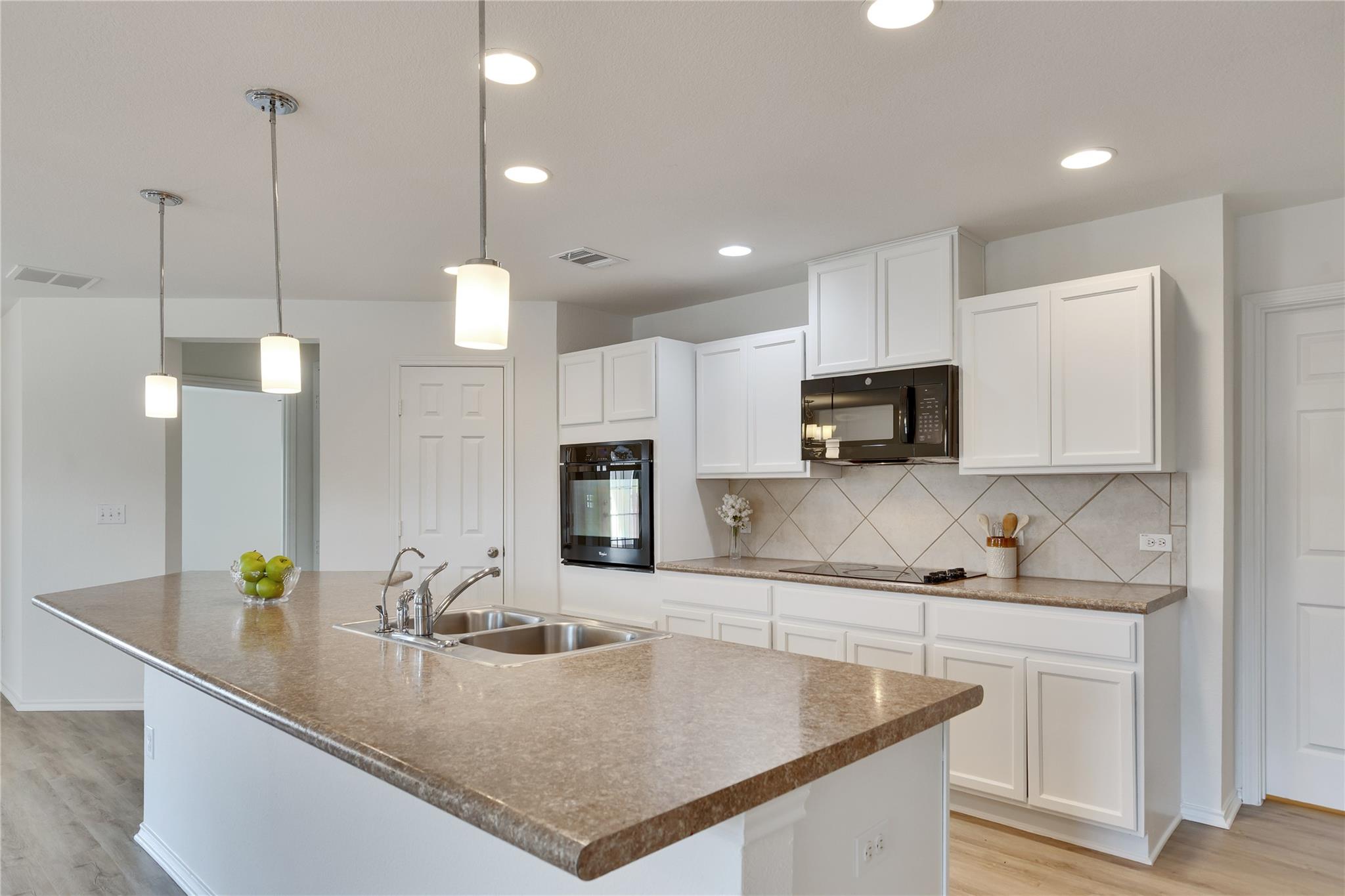 120 Jasmine Cv, Kyle, TX 78640