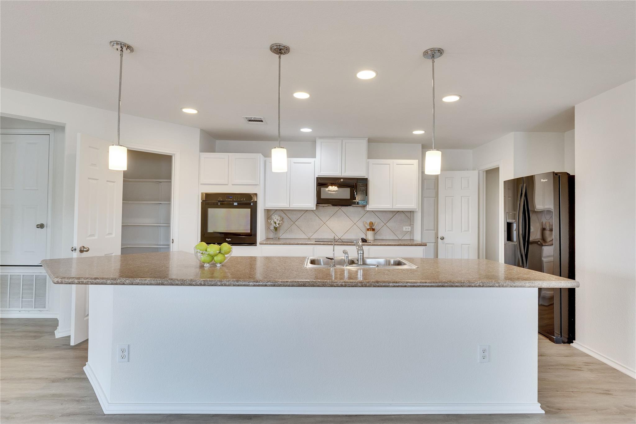 120 Jasmine Cv, Kyle, TX 78640