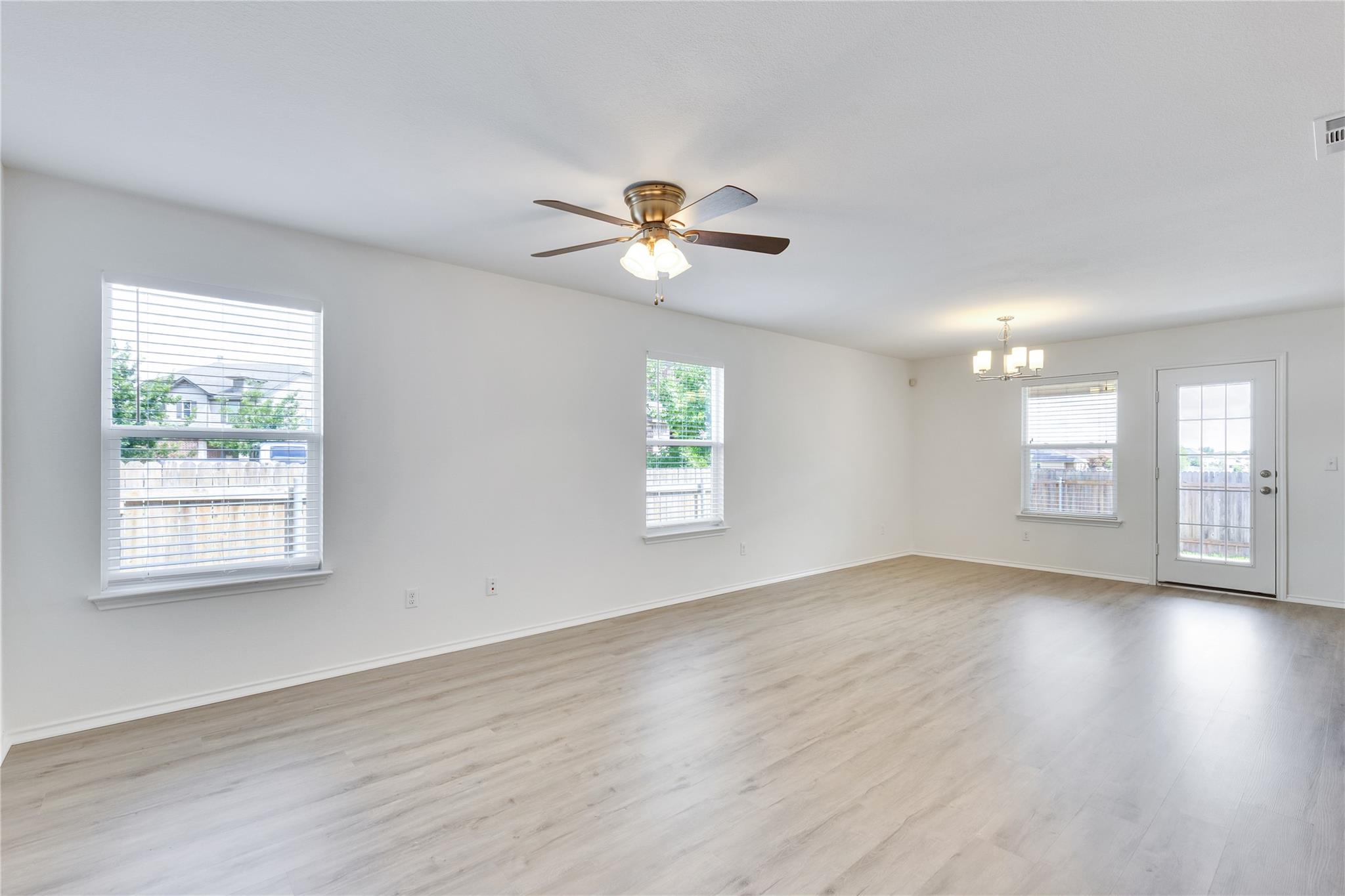 120 Jasmine Cv, Kyle, TX 78640