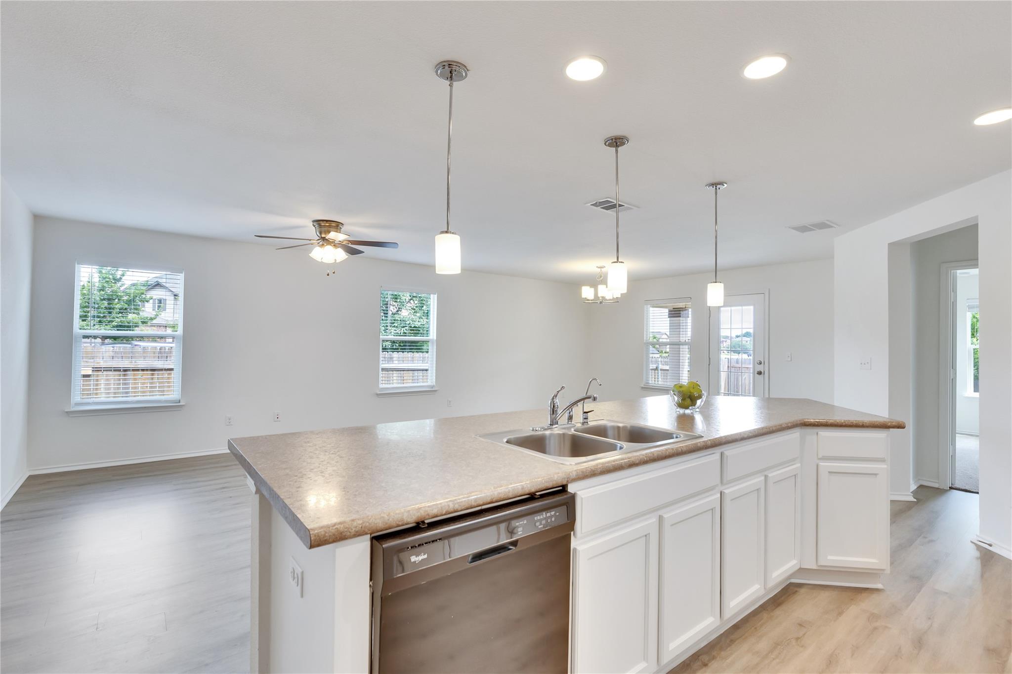 120 Jasmine Cv, Kyle, TX 78640